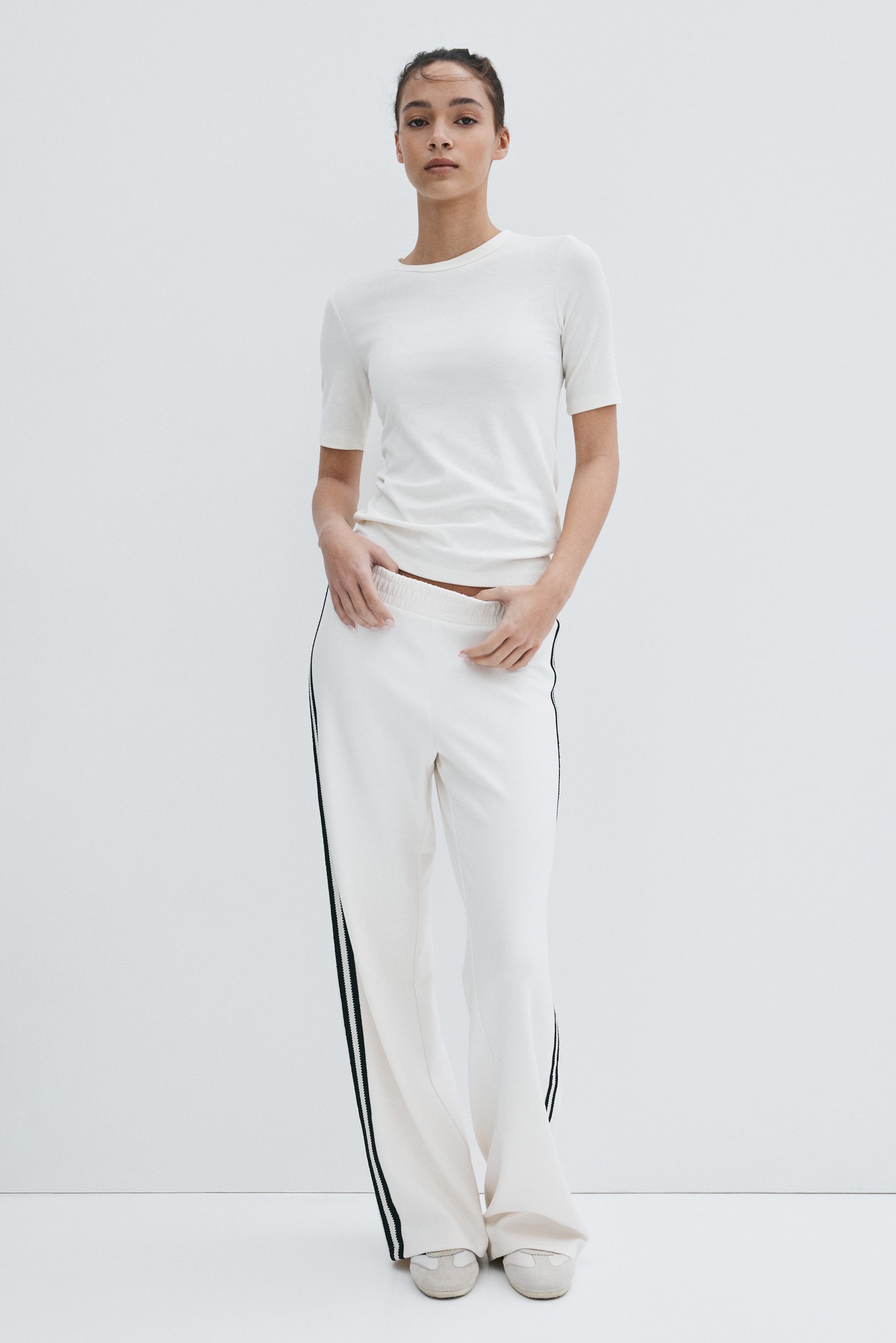Ribbed T-Shirt - thumbnail 9