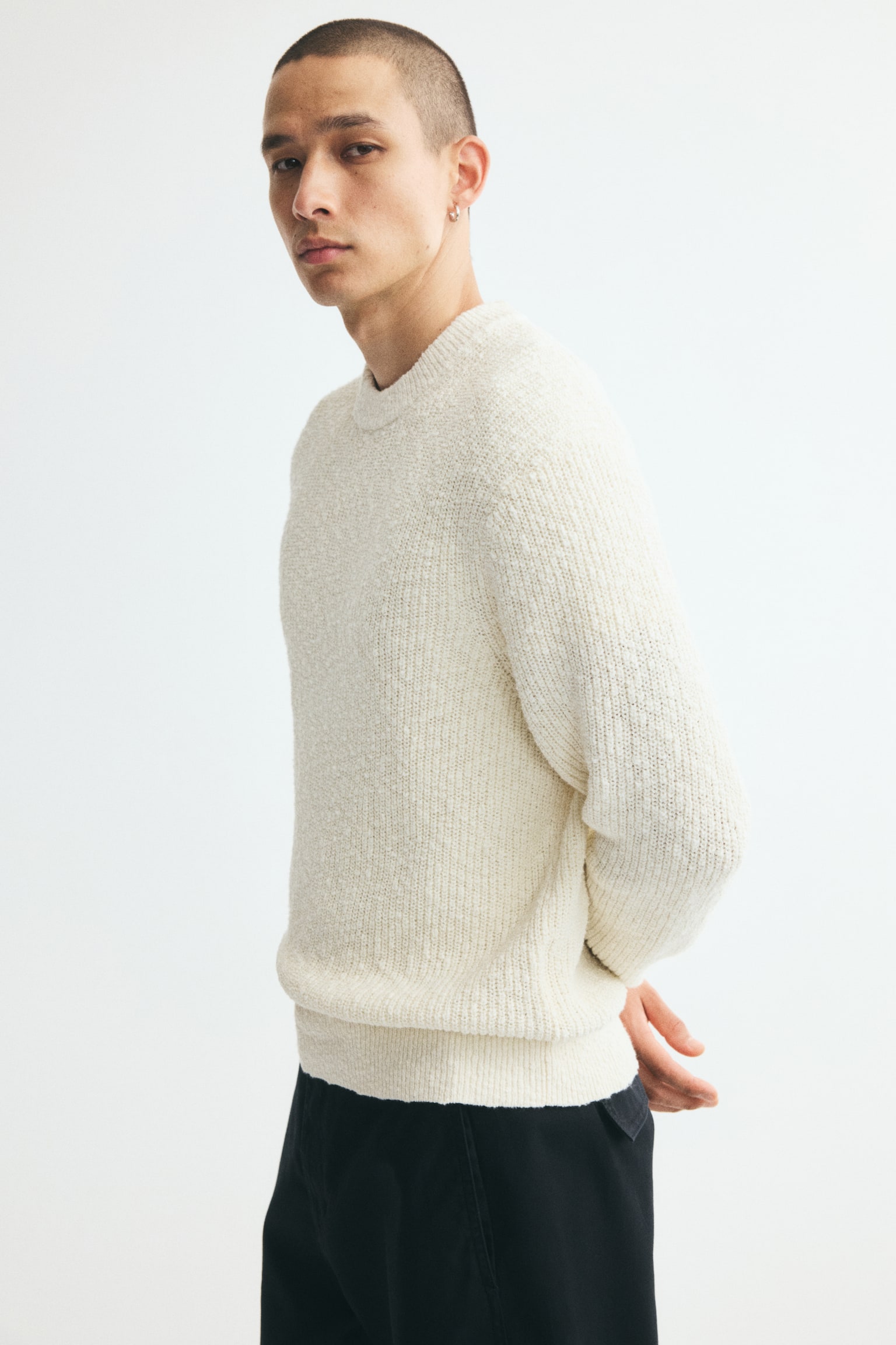 Мужской свитер H&M Relaxed-Fit Bouclé-Knit Cotton, цвет: Кремовый — фото 7