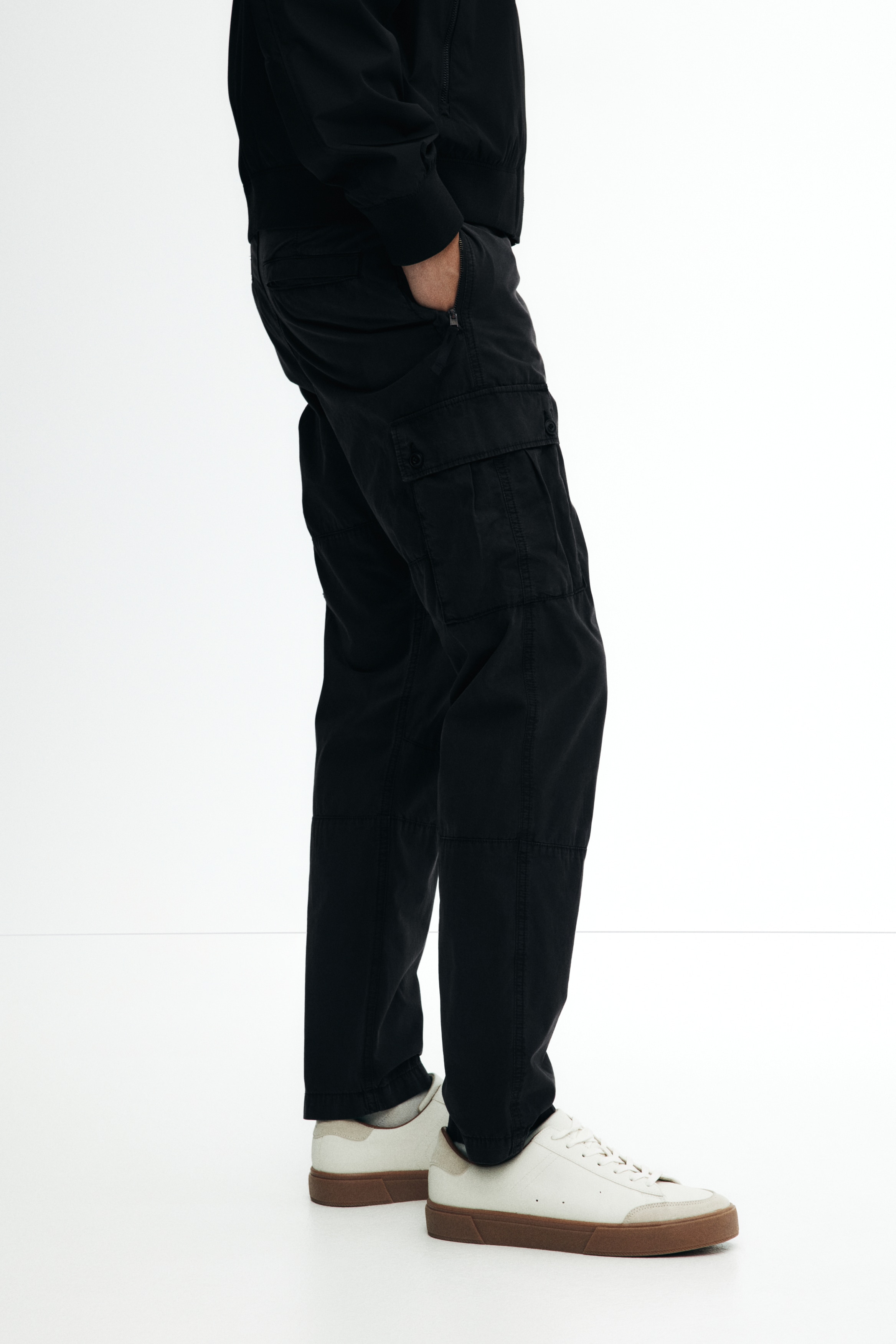 Regular Fit Cargo trousers