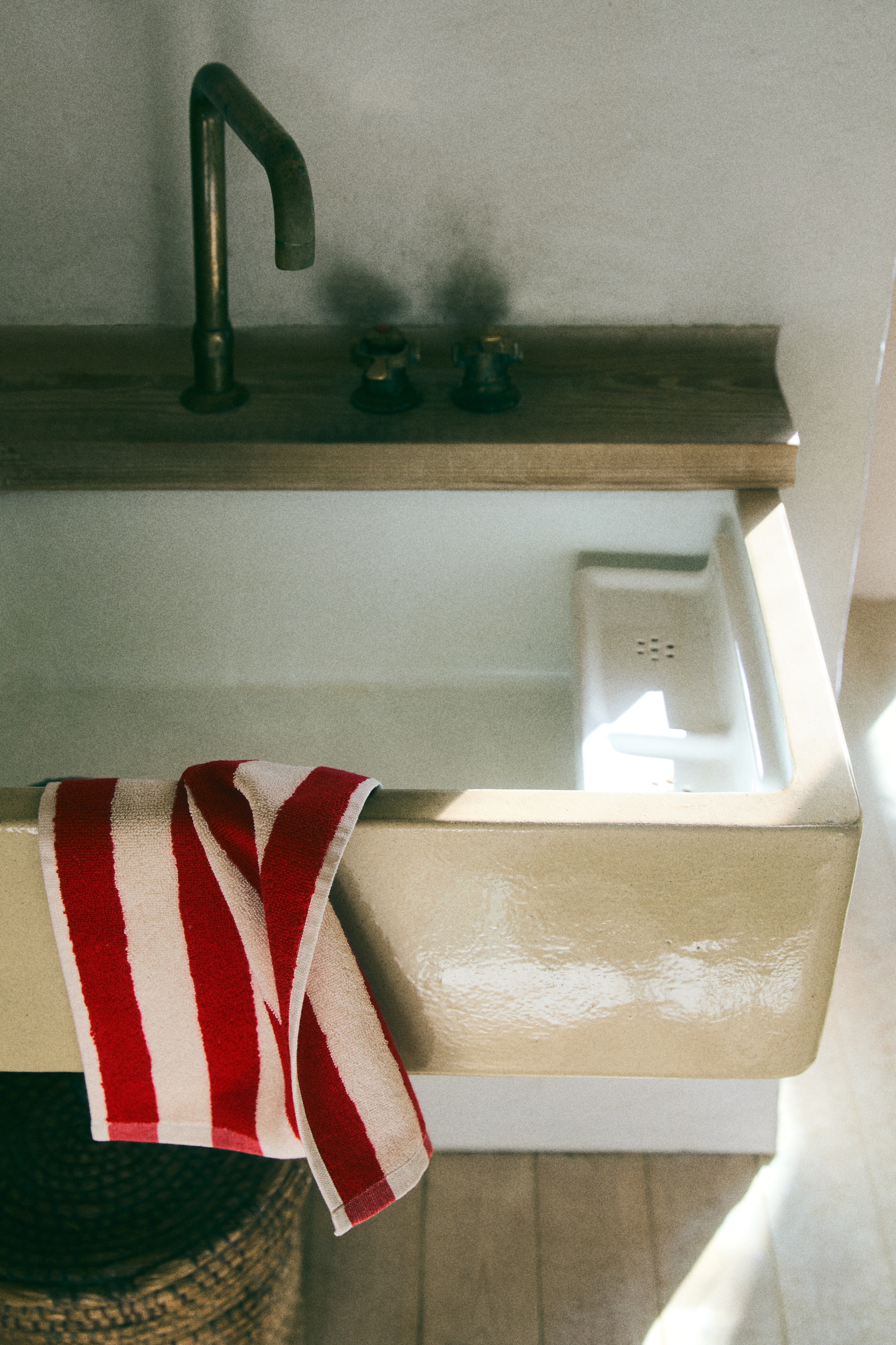 コットンパイルゲストタオル 2枚セット - レッド／ストライプ - Home