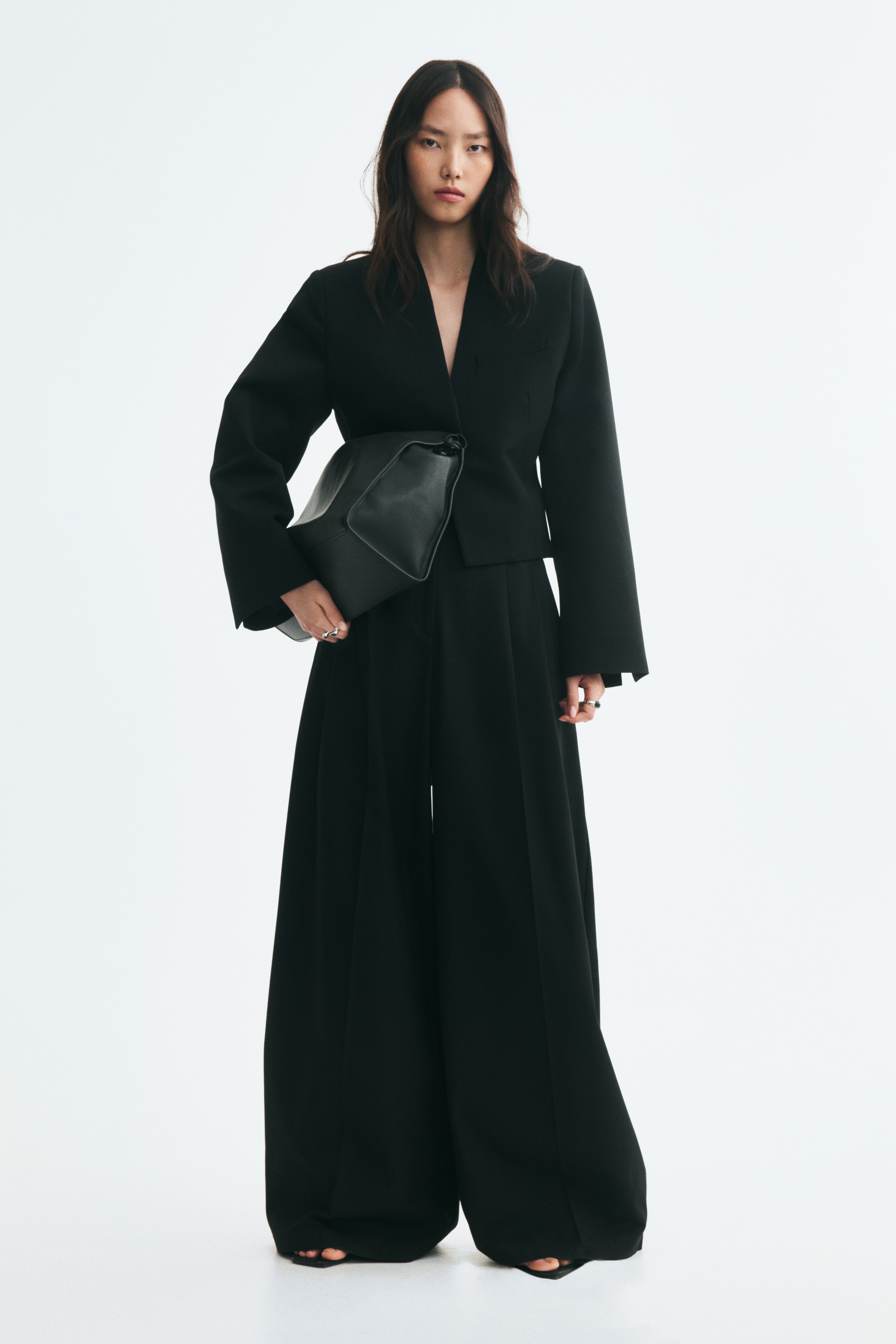 Geplooide broek met barrel-pijpen - Zwart