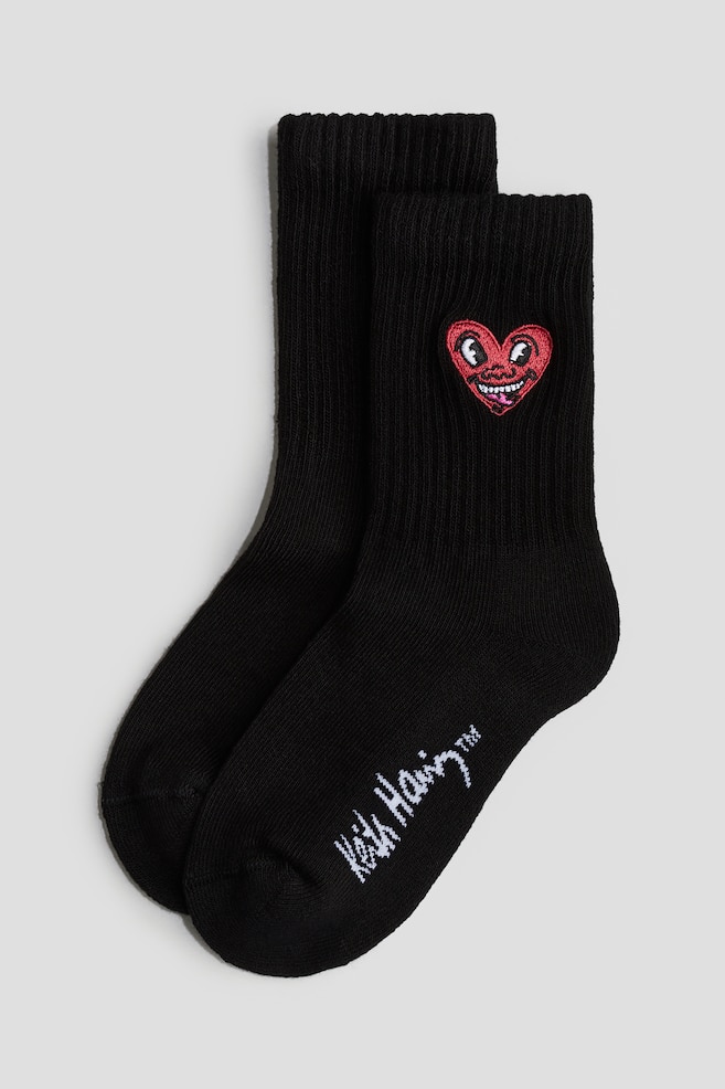 5 kpl upotuskuvallisia sukkia - Musta/Keith Haring - 2