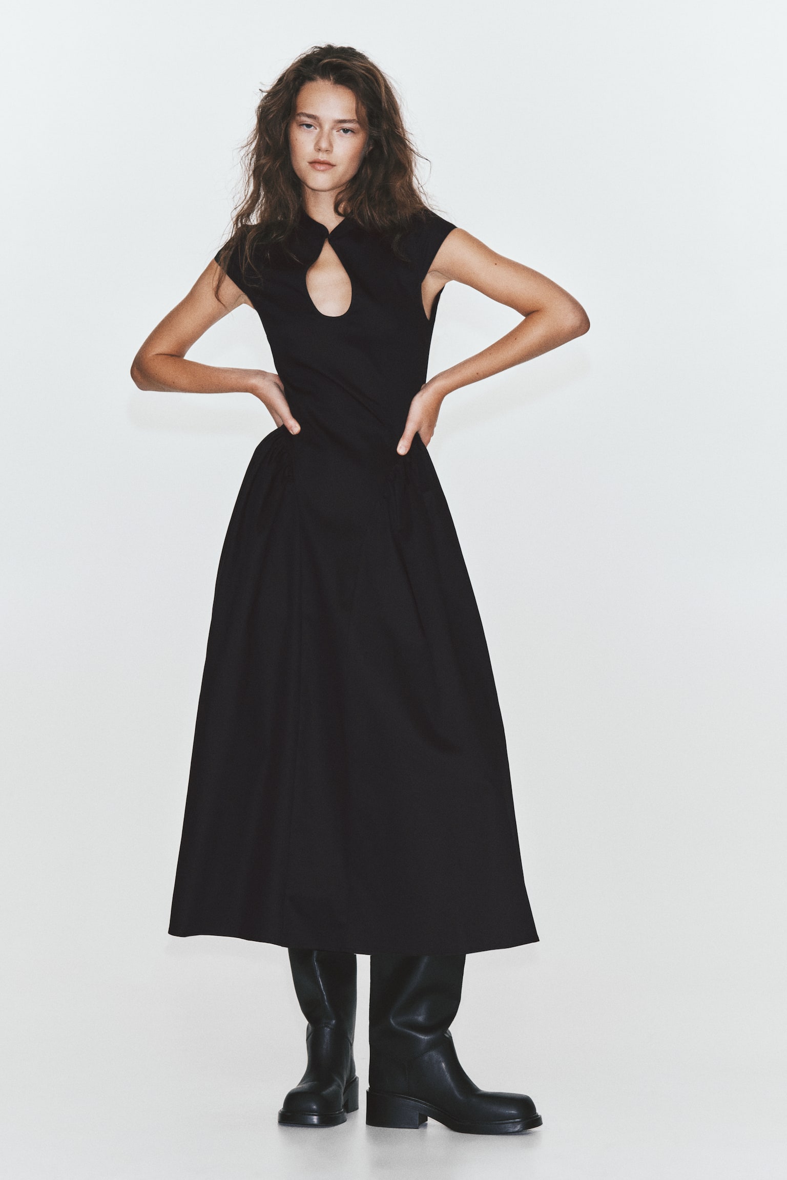 Женское платье H&M Cotton Dress with Flared Skirt, цвет: Чёрный — фото 5