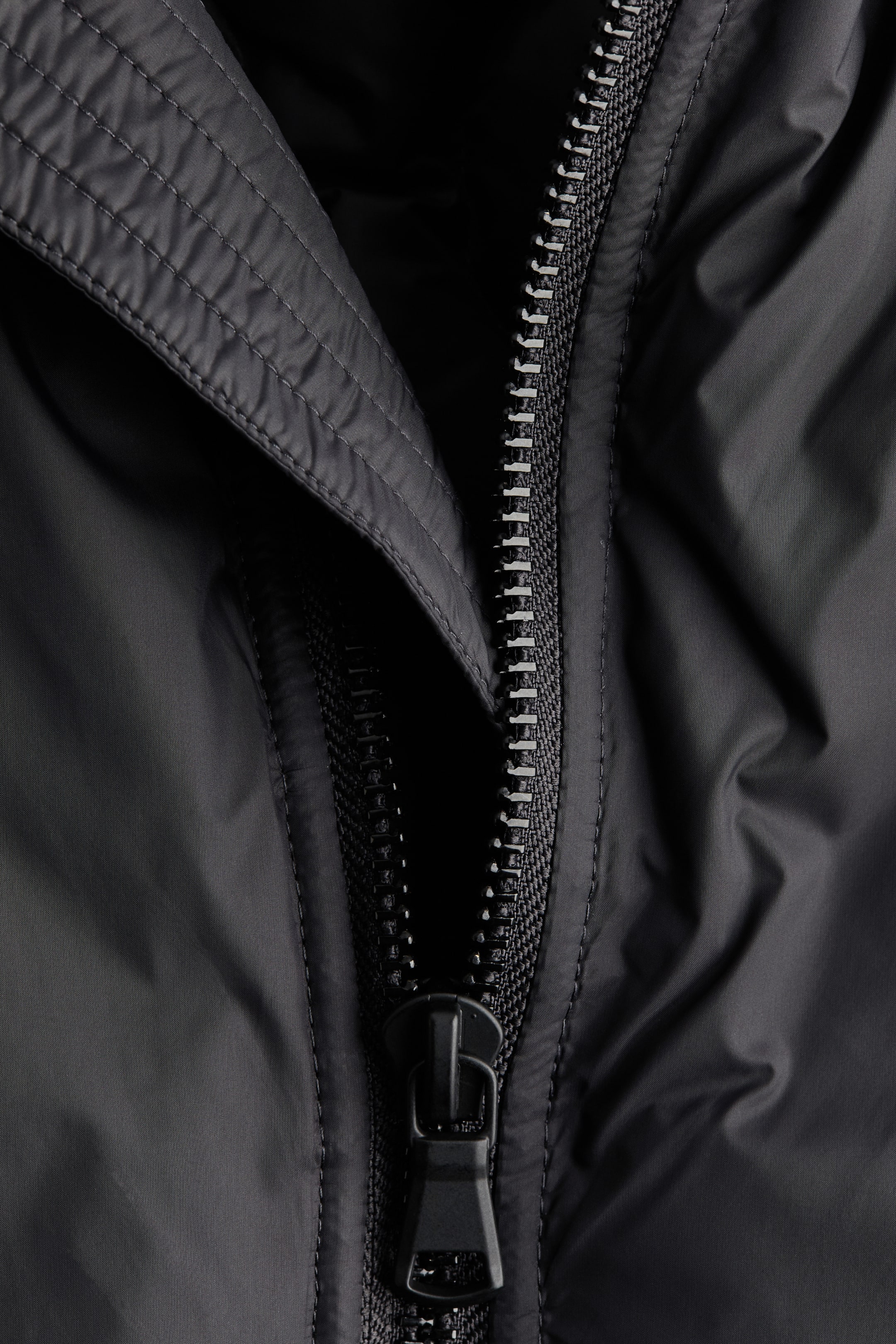 Женские куртки H&M Oversized Down Bomber Jacket — фото 7