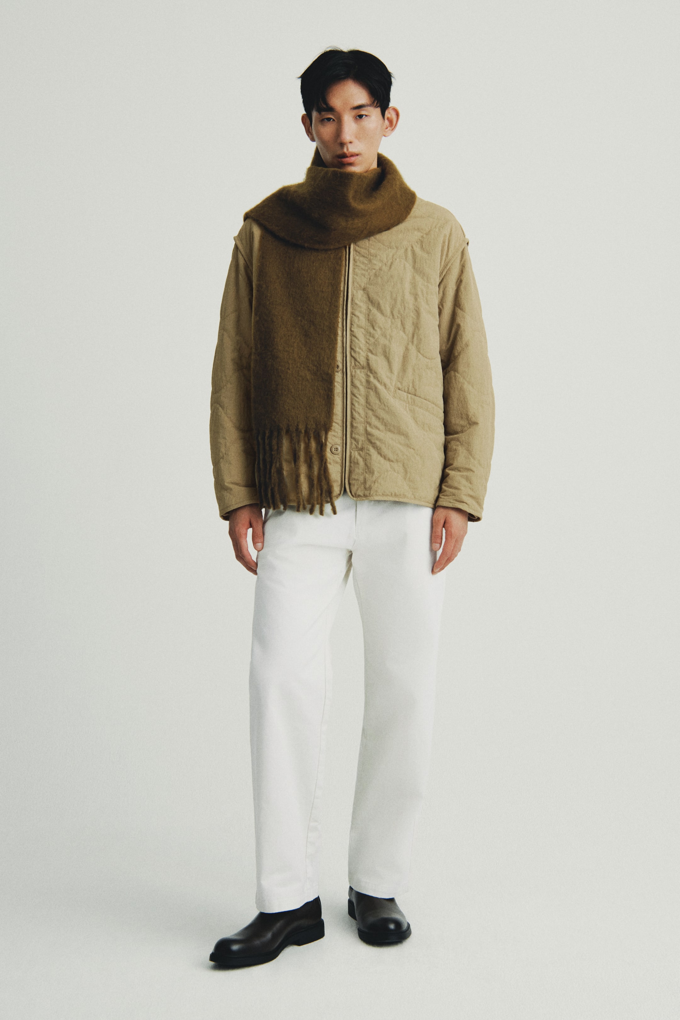 이미지 확대 보기: 퀼티드 나일론 재킷 - 다크 베이지 - Men | H&M KR 1