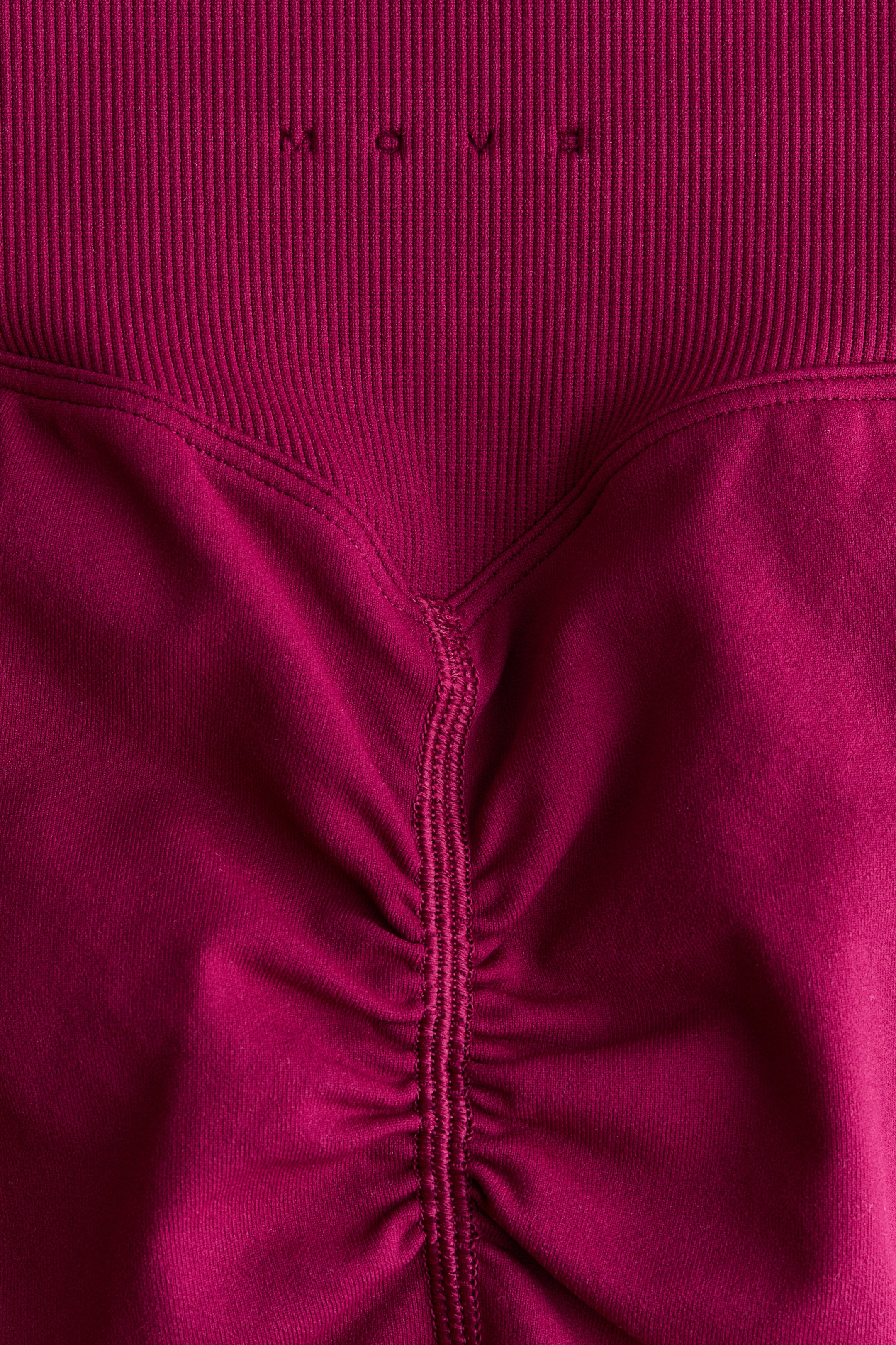 Short moulant sans couture avec DryMove🅪