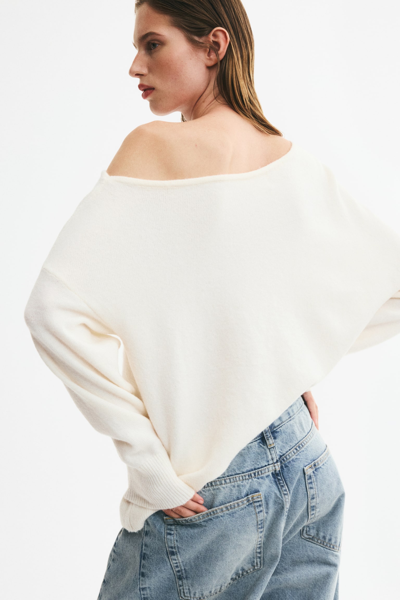 Женский свитер H&M Fine-Knit One-Shoulder, цвет: Кремовый — фото 5