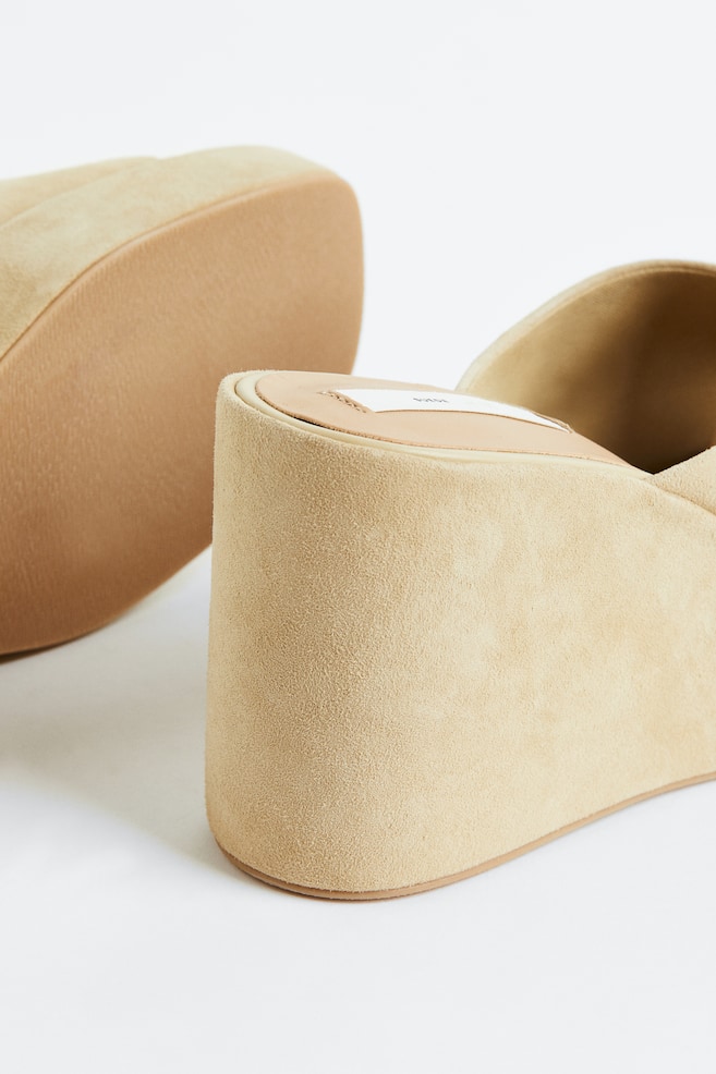 Sandales en cuir velours avec talon compensé - Beige/Rose - 3