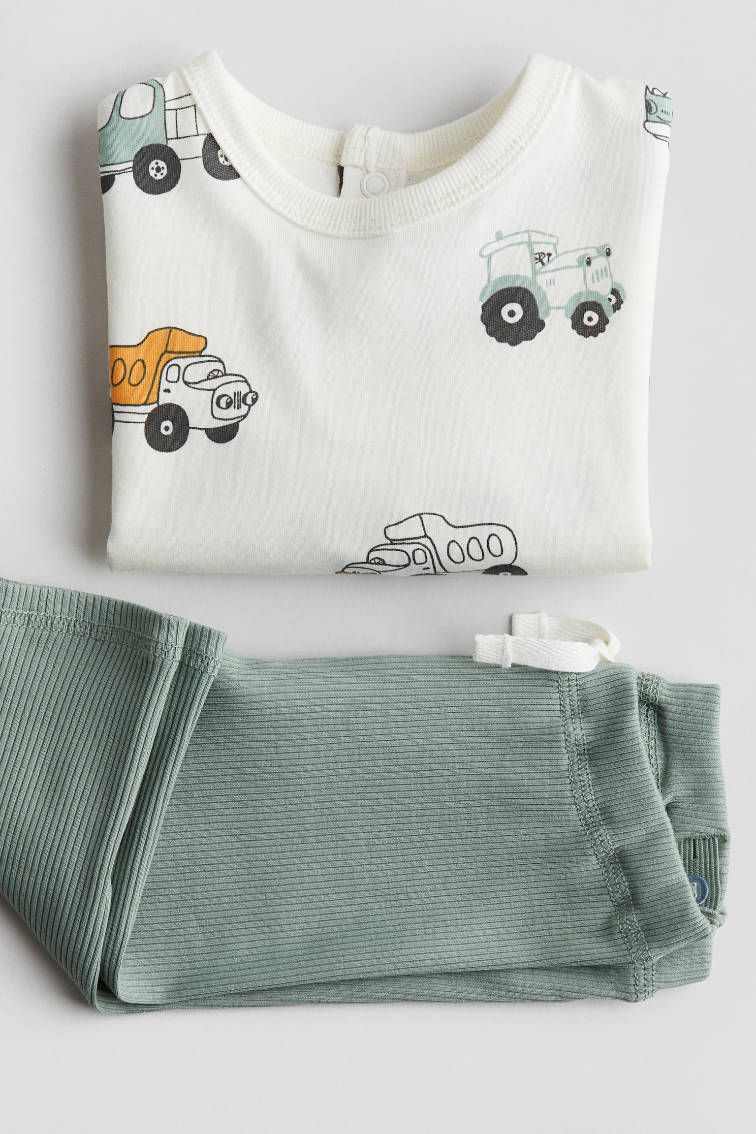 2-piece top and leggings set - Dusty green/Vehicles/Light beige/Dinosaurs - 2