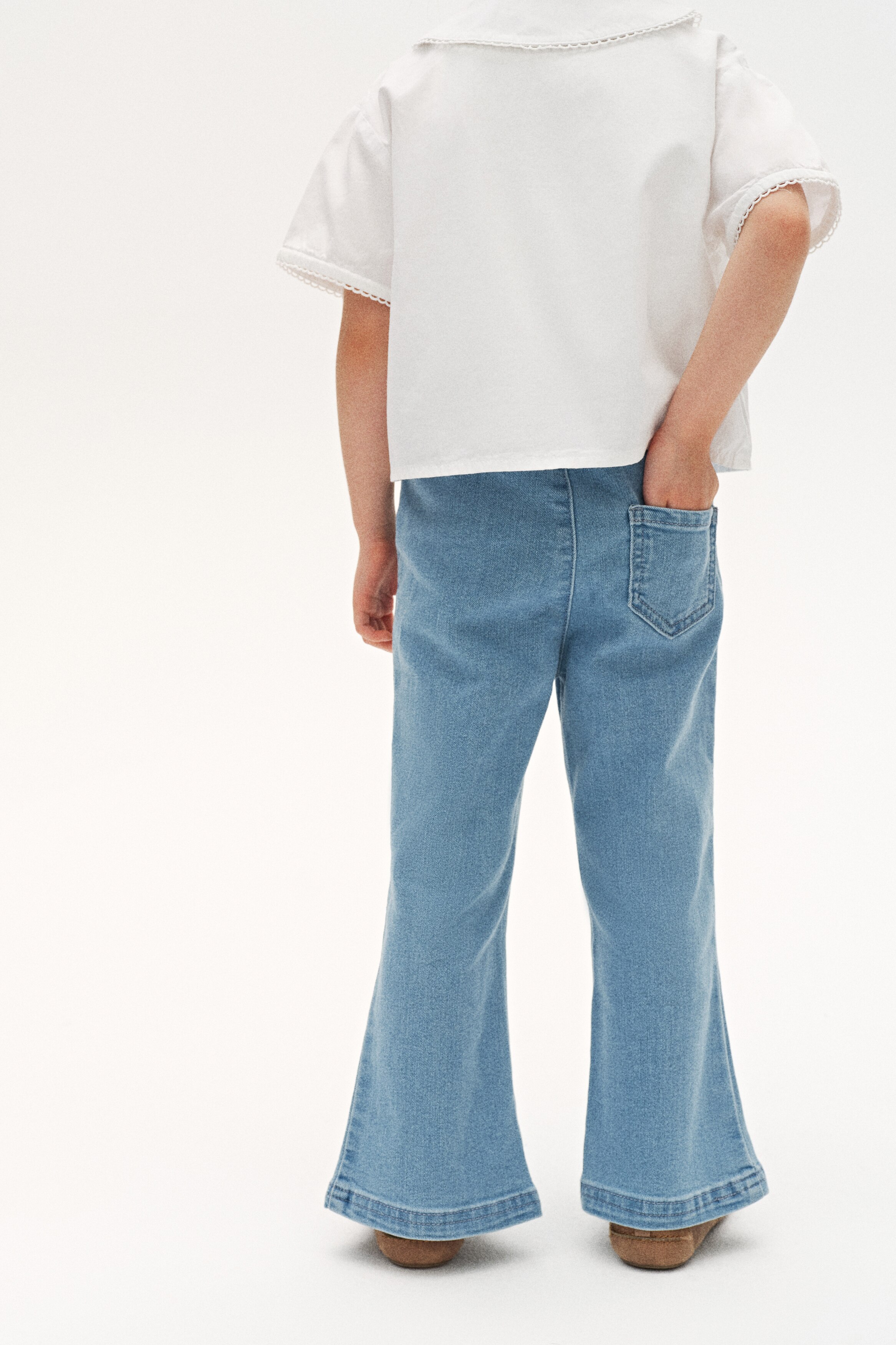 刺繍ディテール フレアジェギンズ - デニムブラック／リボン - Kids