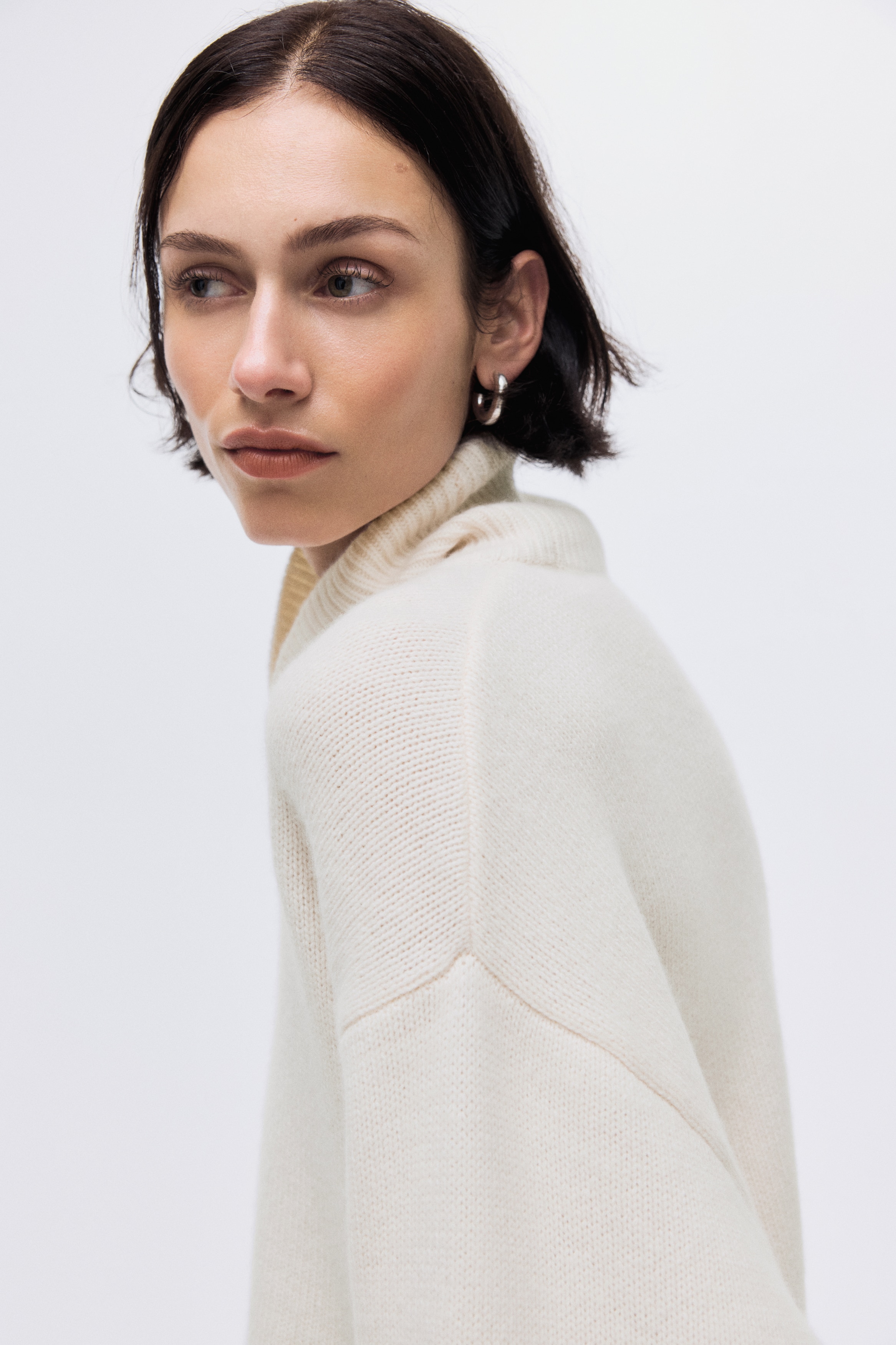 Cashmere-Blend Turtleneck Sweater from H&M - $169