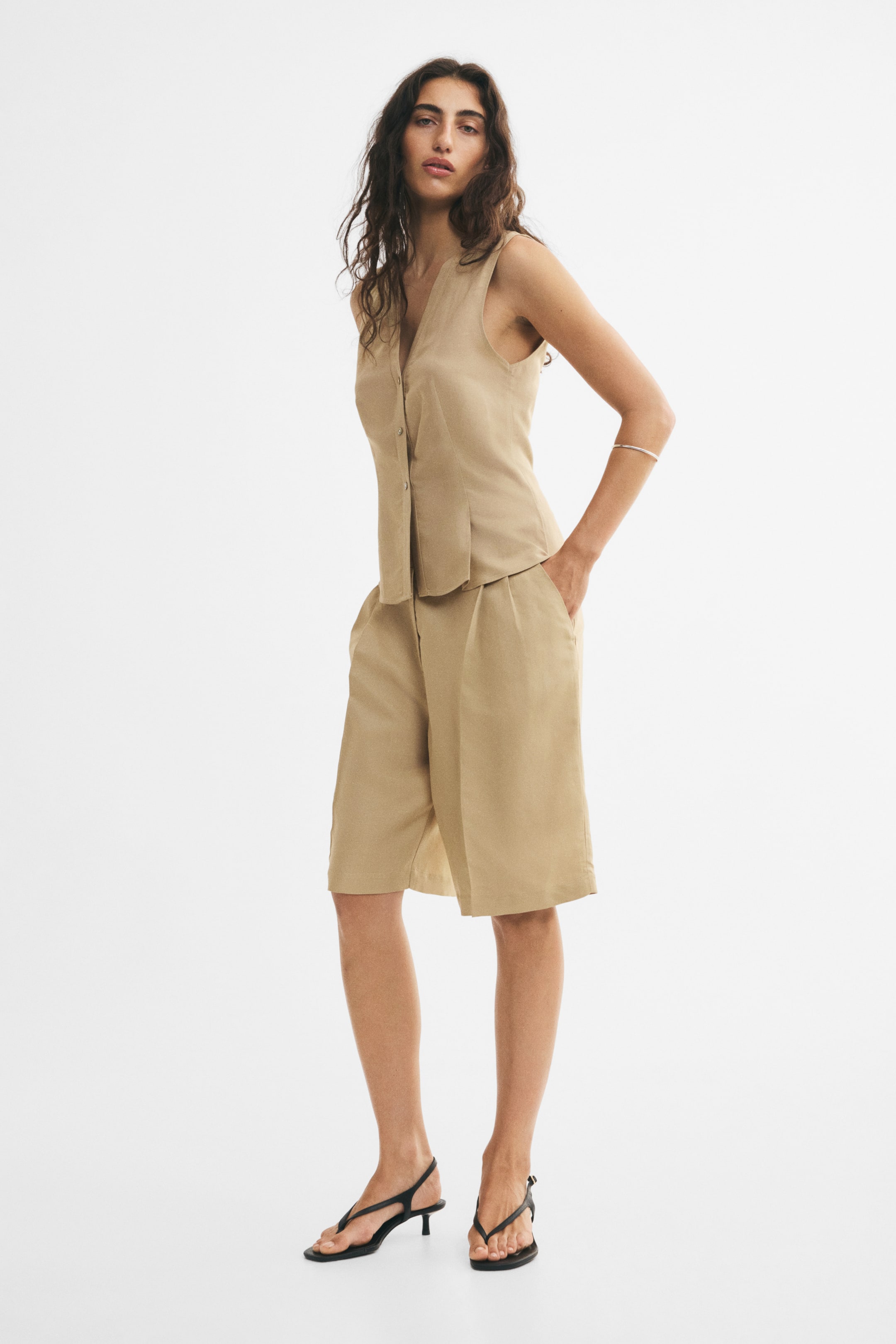 Linen-Blend V-Neck Vest