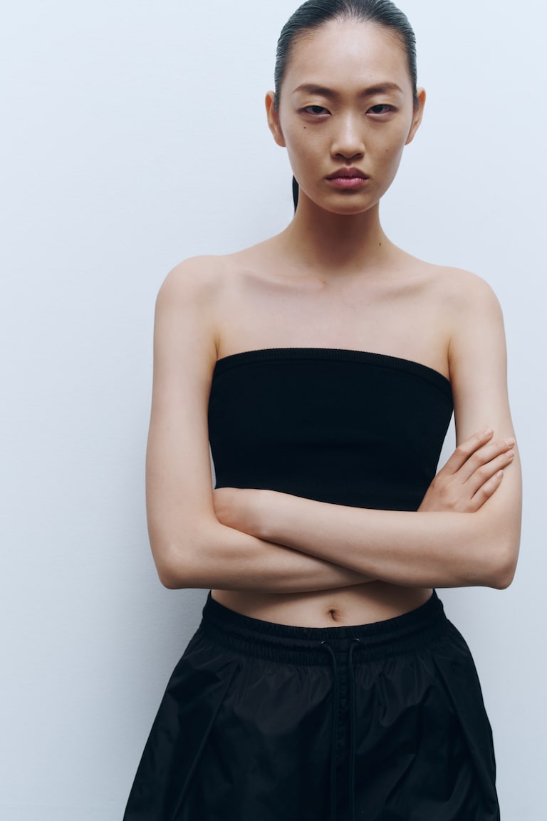 Fine-knit tube top