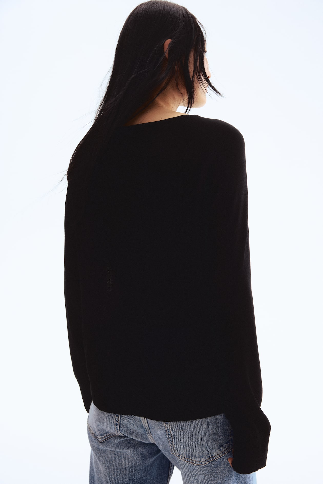 Fine-knit Sweater - image 3