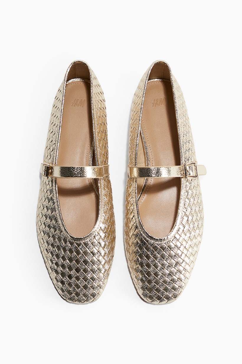 MARY JANES IN GOLD SATIN WITH CRYSTAL SQUARE BUCKLE