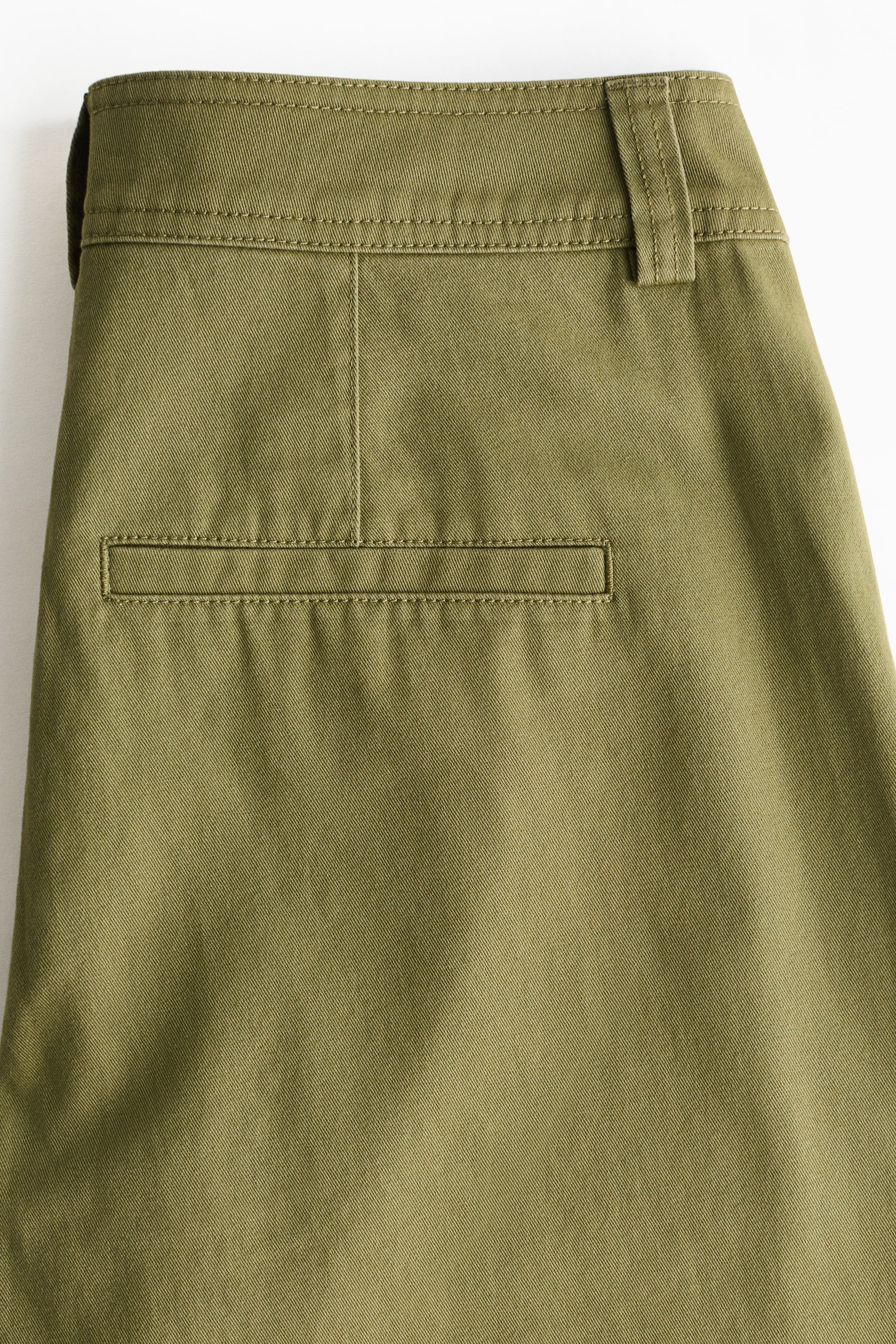 Pantalon cargo avec jambes tonneau
