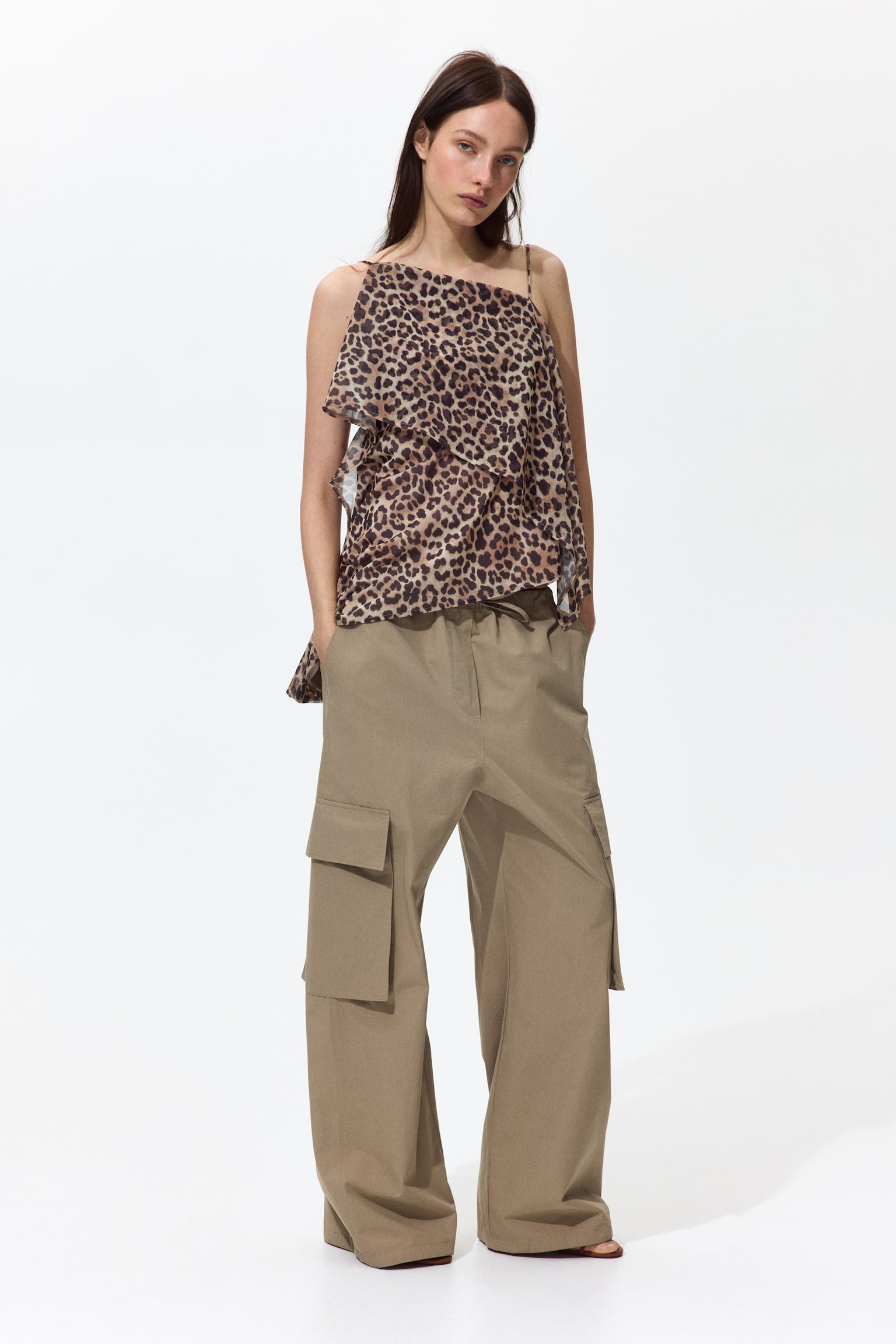 Asymmetric mesh top - 1