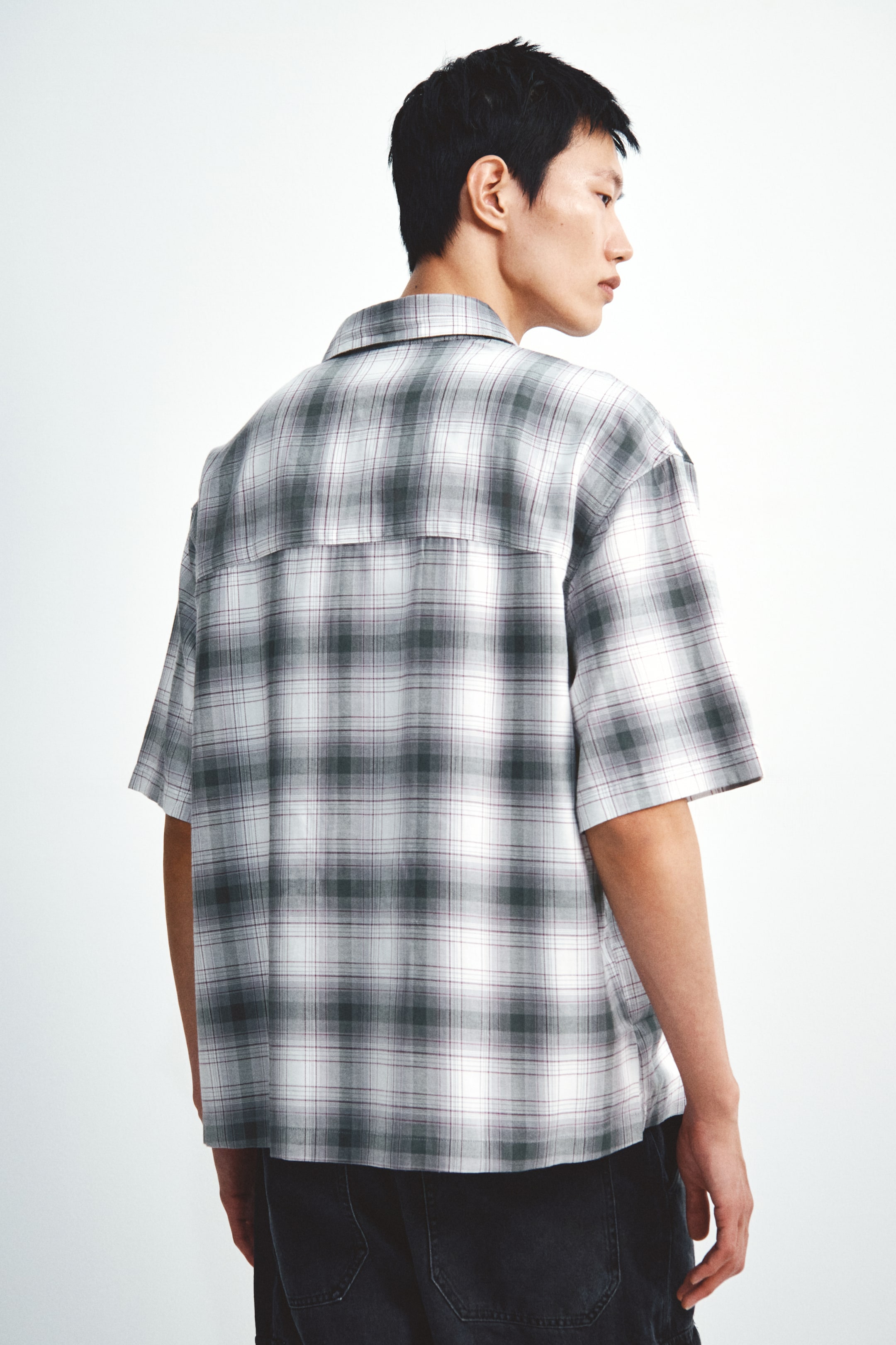 View larger image: Regular Fit Shirt - Dark grey/Checked - Men | H&M MY 3
