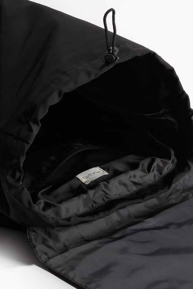 Water-repellent sports backpack - Black/Light grey - 3