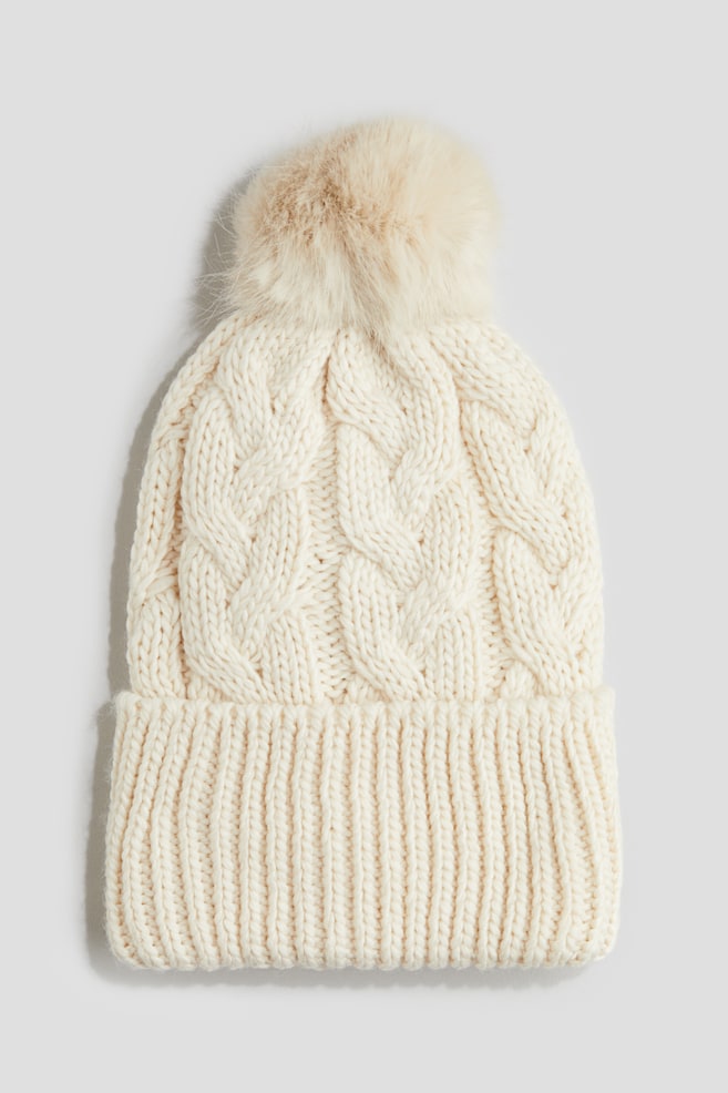 Berretto con pon-pon in maglia a trecce - Crema - 1