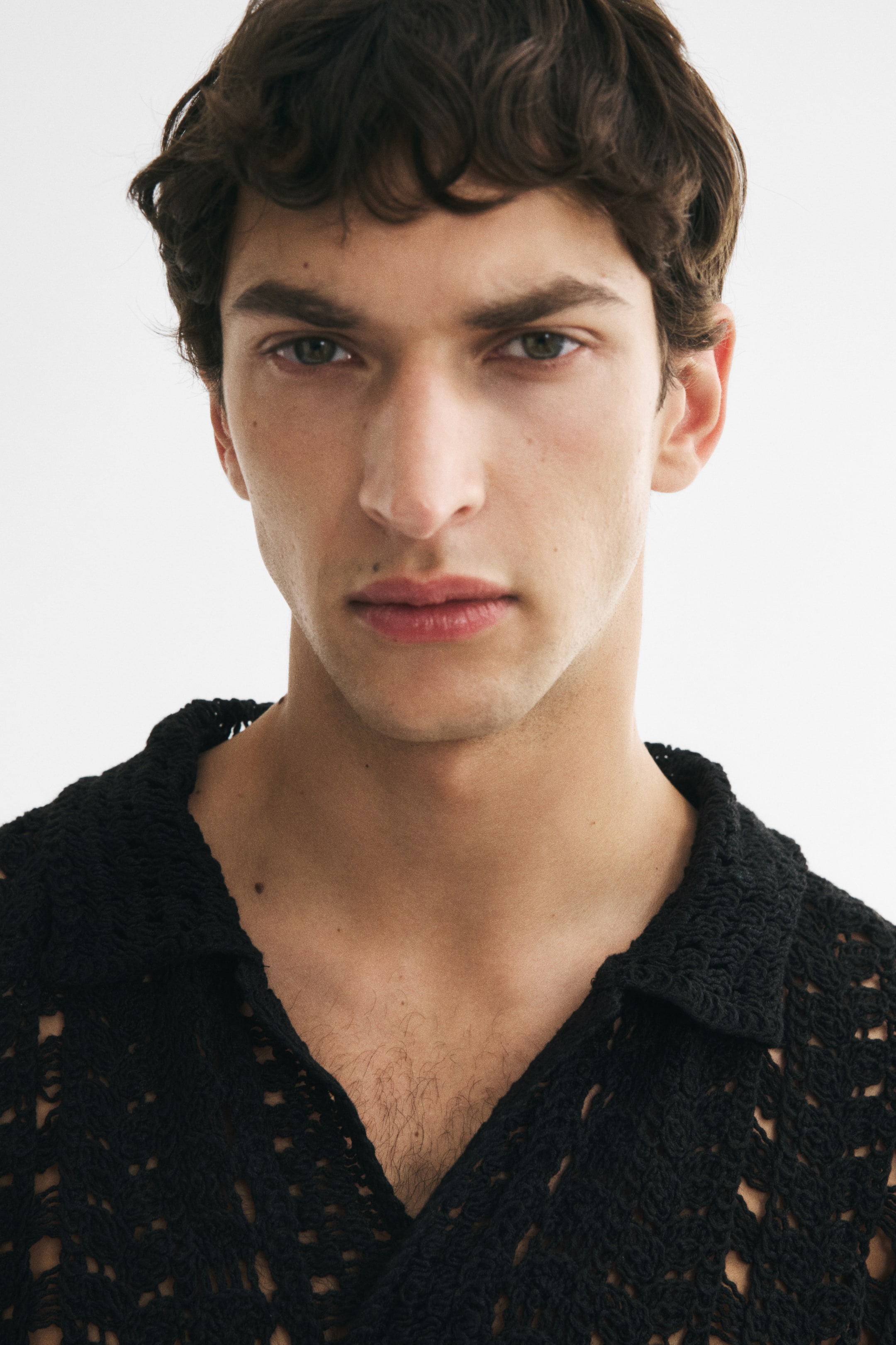 Мужские рубашки H&M Relaxed-Fit Crochet-Look Polo Shirt — фото 5