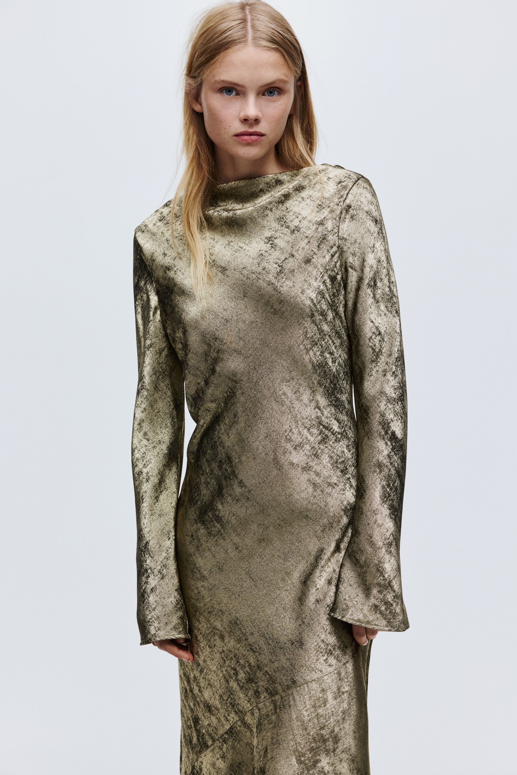 Zobacz większy obraz: Open-back satin dress - Złocisty - ONA | H&M PL 2