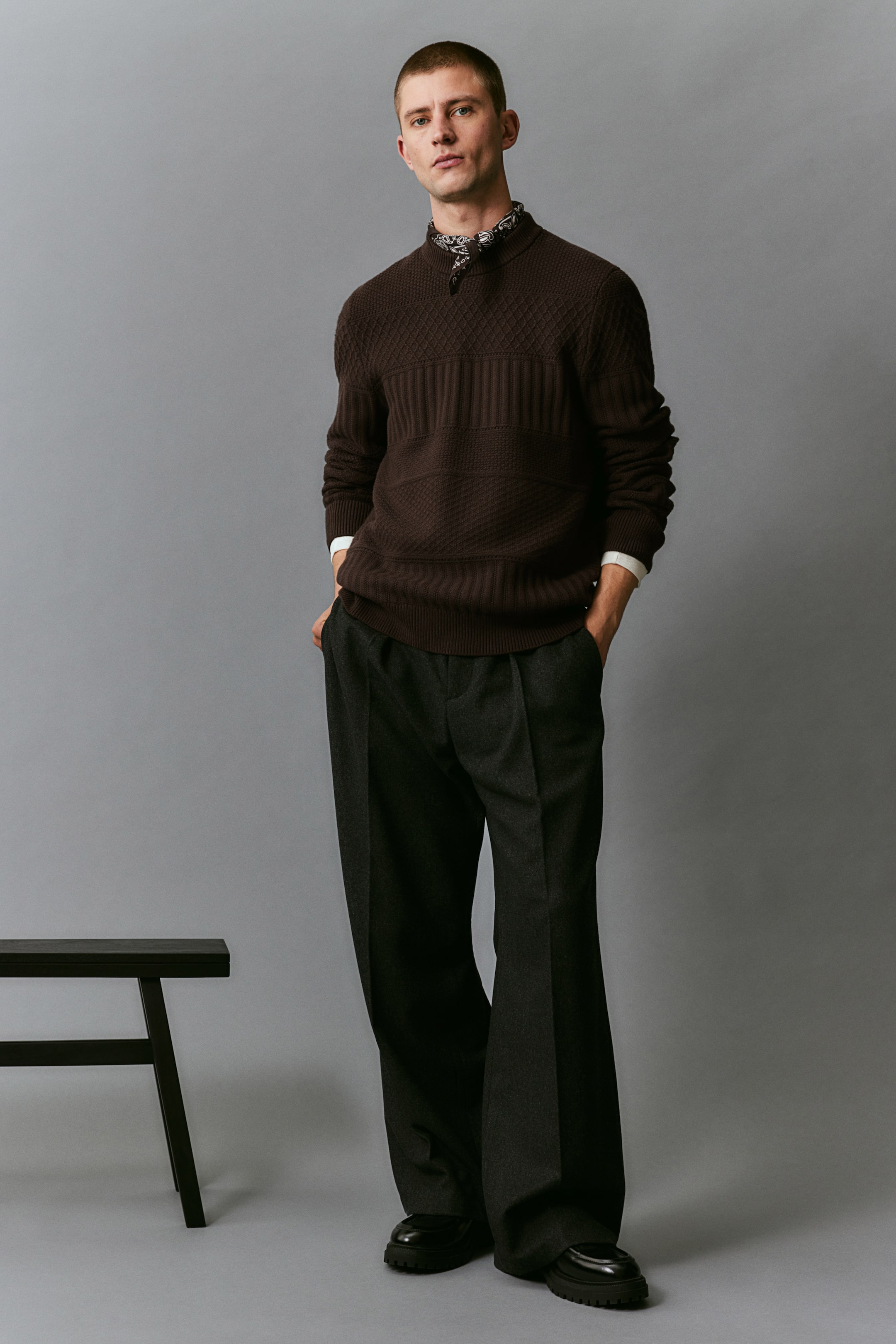 Regular Fit Textured-knit jumper - Dark brown - Men | H&M GB 2