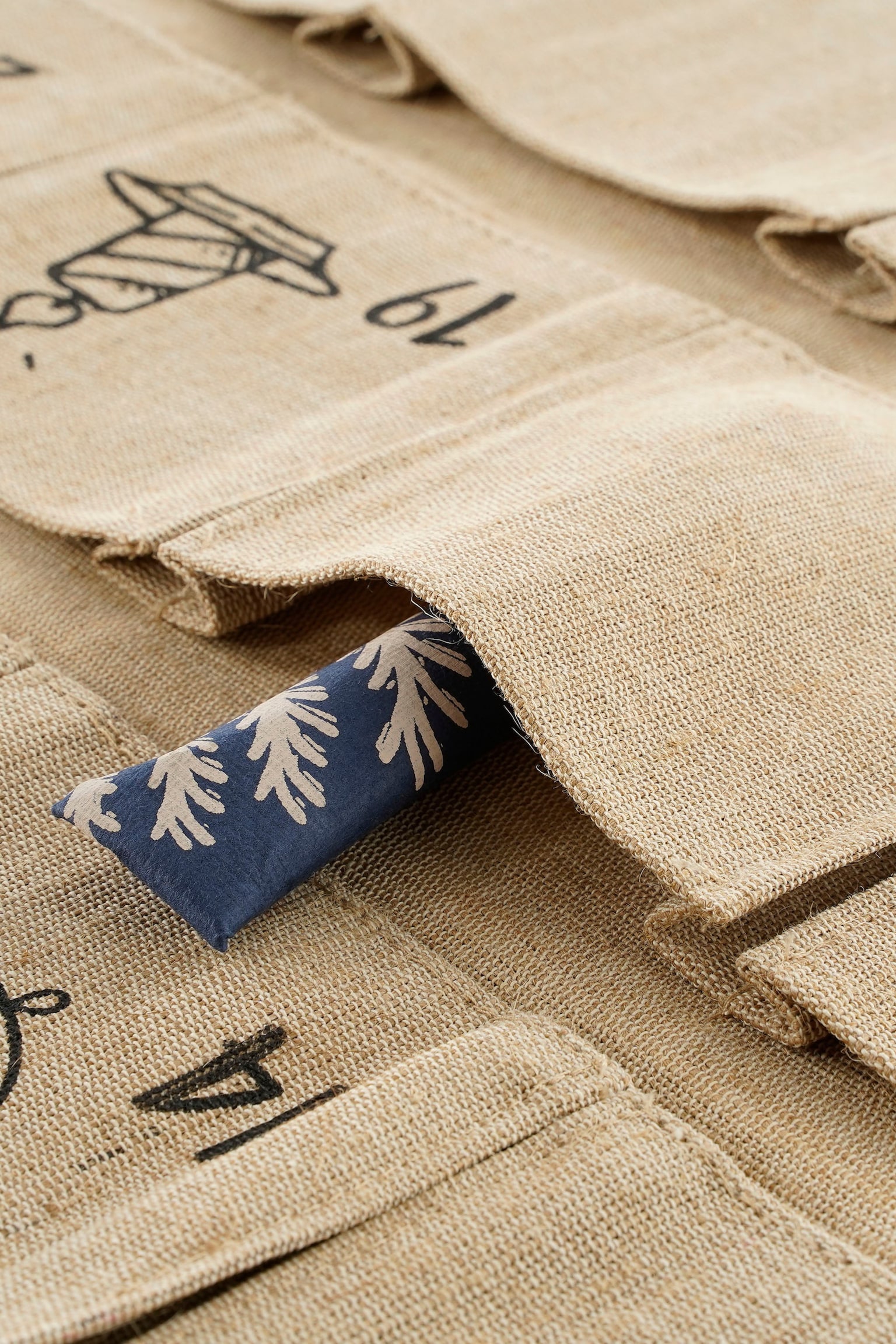 Adventskalender I Jute - Brun - 4