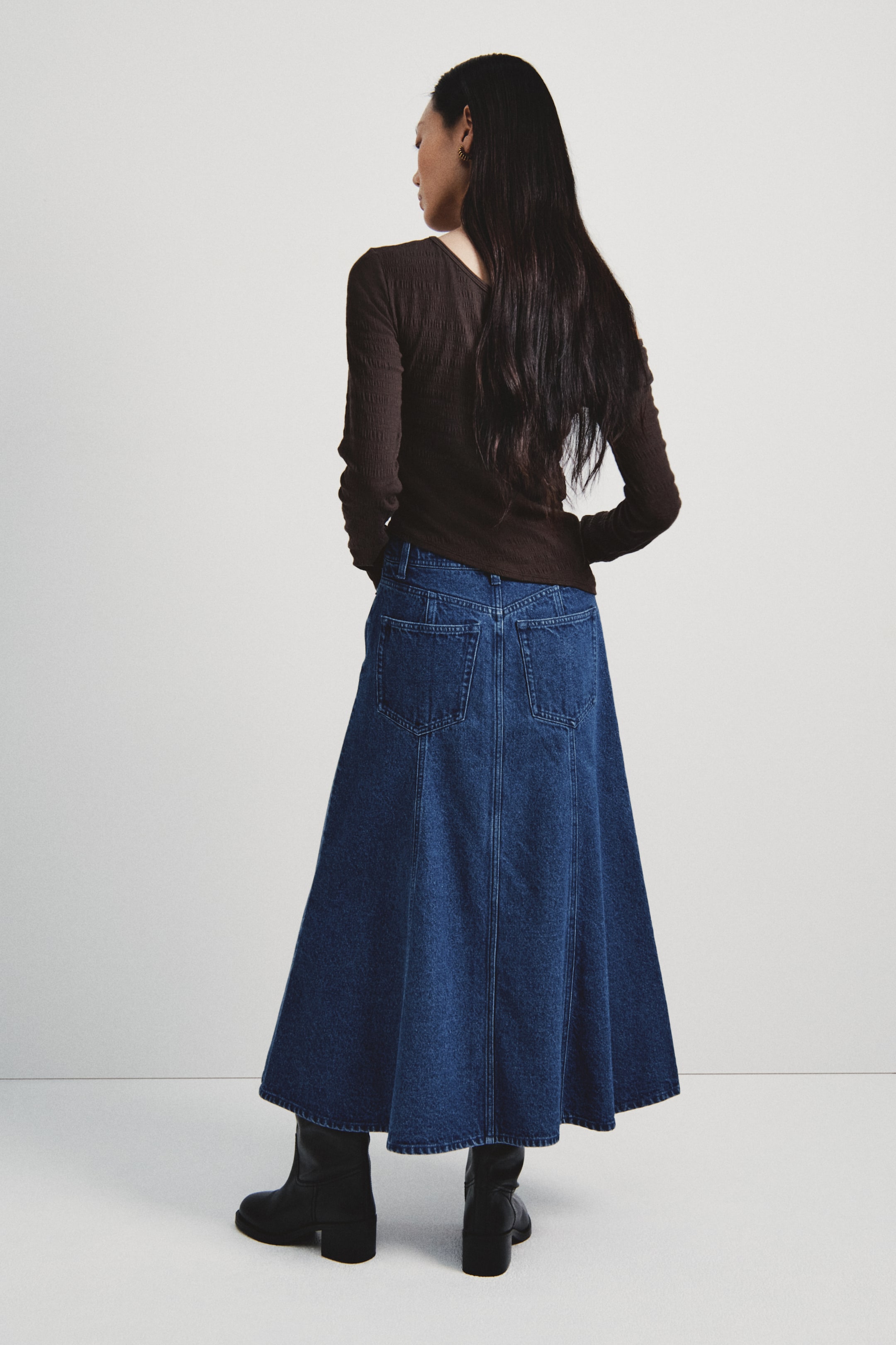 이미지 확대 보기: 언발란스 원숄더 탑 - 다크 브라운 - 여성 | H&M KR 3