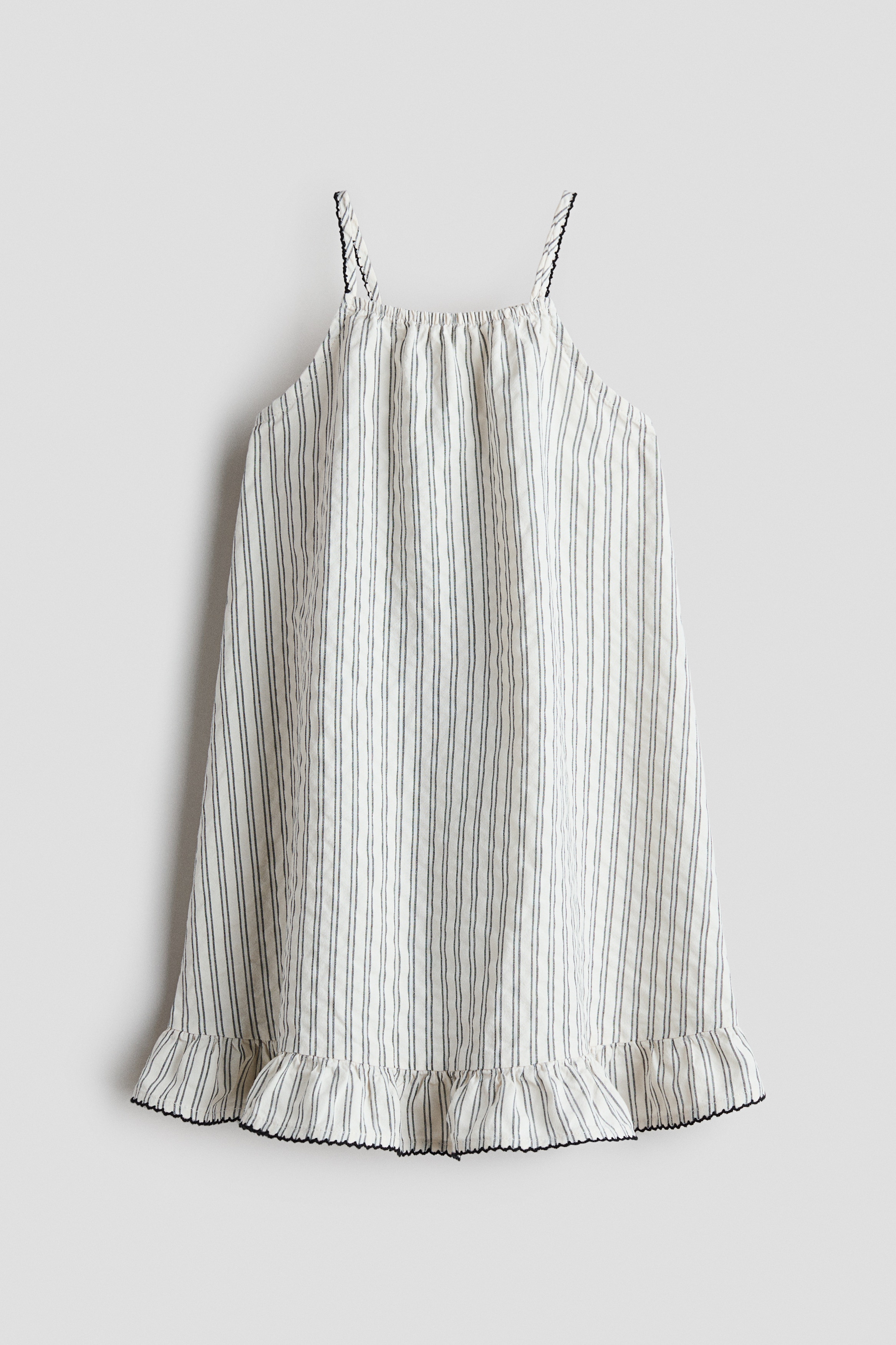 Vestido de alças com folho