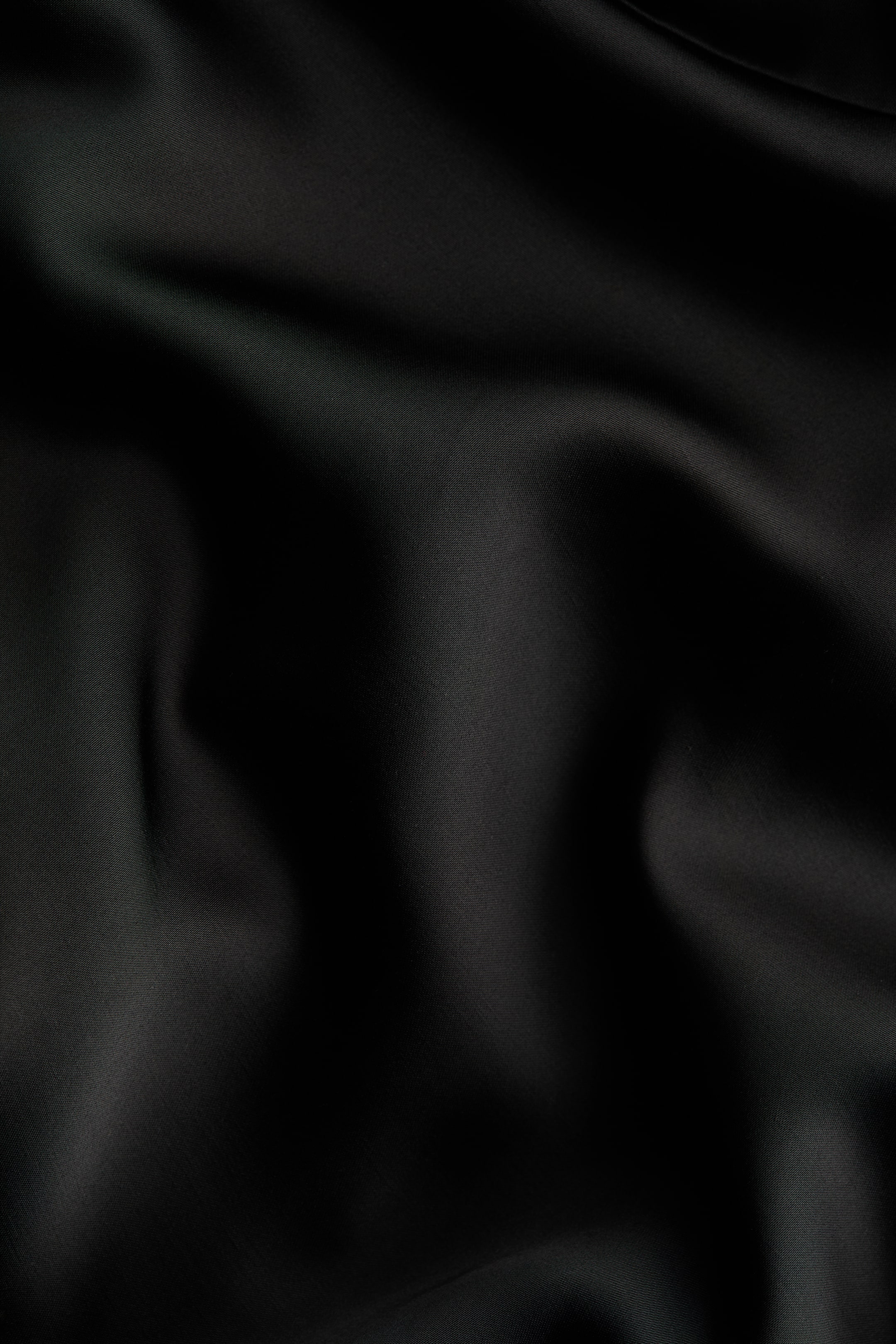 Ampliar la imagen: Vestido de satín con detalle de mascada - Black - Ladies | H&M MX 7