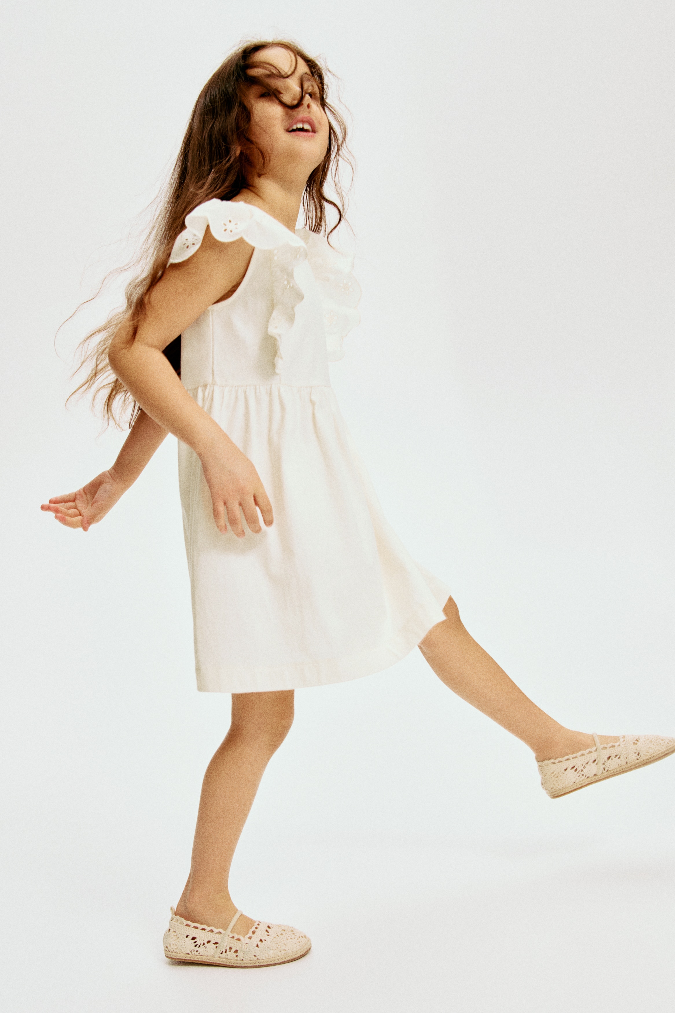 White | Dresses and Skirts for Girls - A wide selection | H&M US