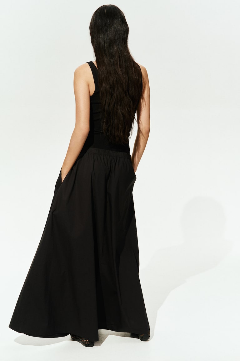 H & M Poplin Circle Skirt