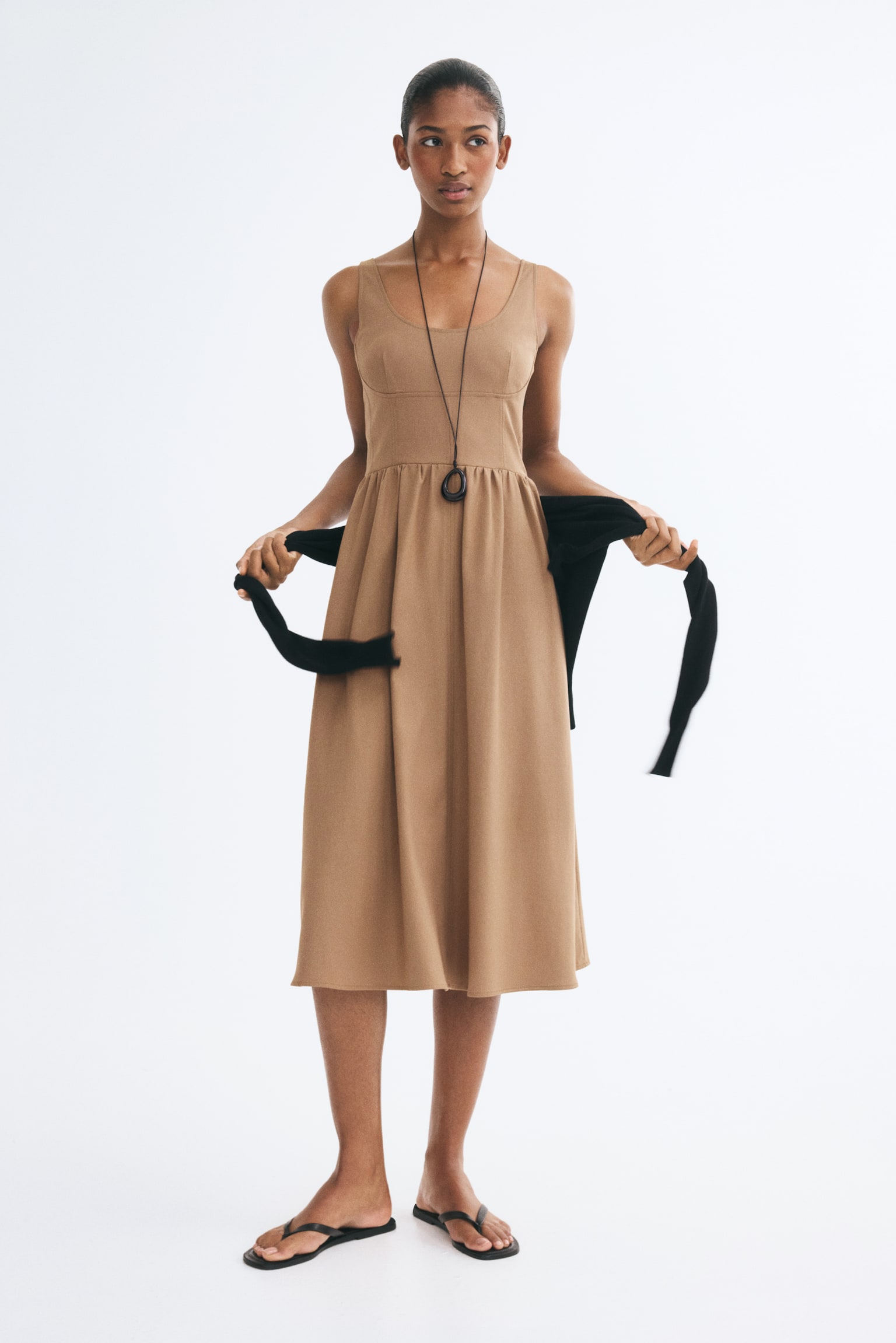 Женское платье H&M Dress with Flared Skirt, цвет: Тёмный бежевый — фото 3