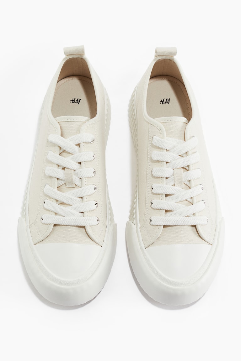 H&M Regular Fit T-shirt — Canvas trainers