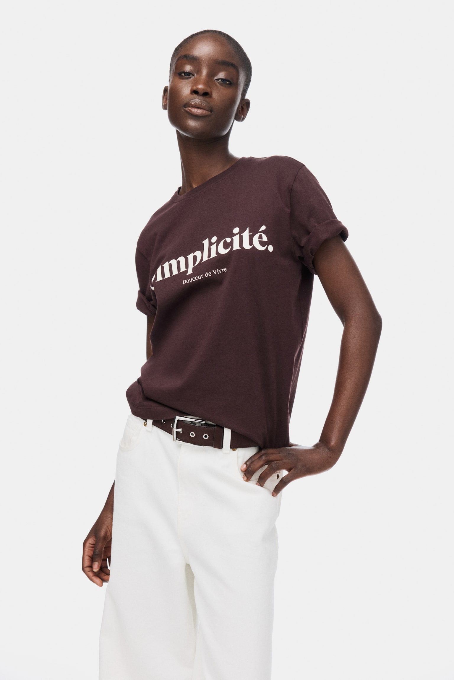 Printed T-shirt - Dark brown/Simplicité/White/Beauté - 1