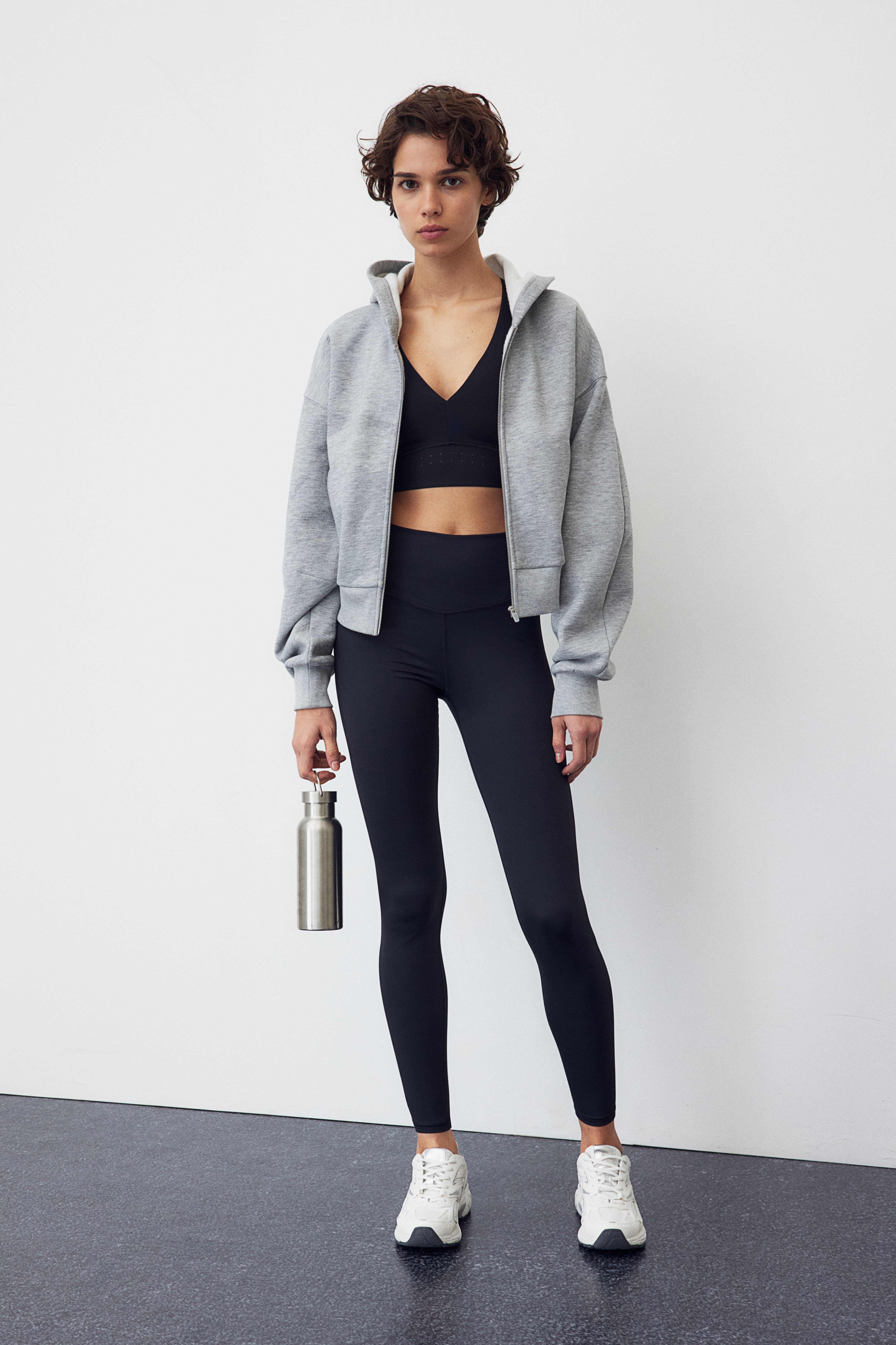 H&m yoga leggings best sale