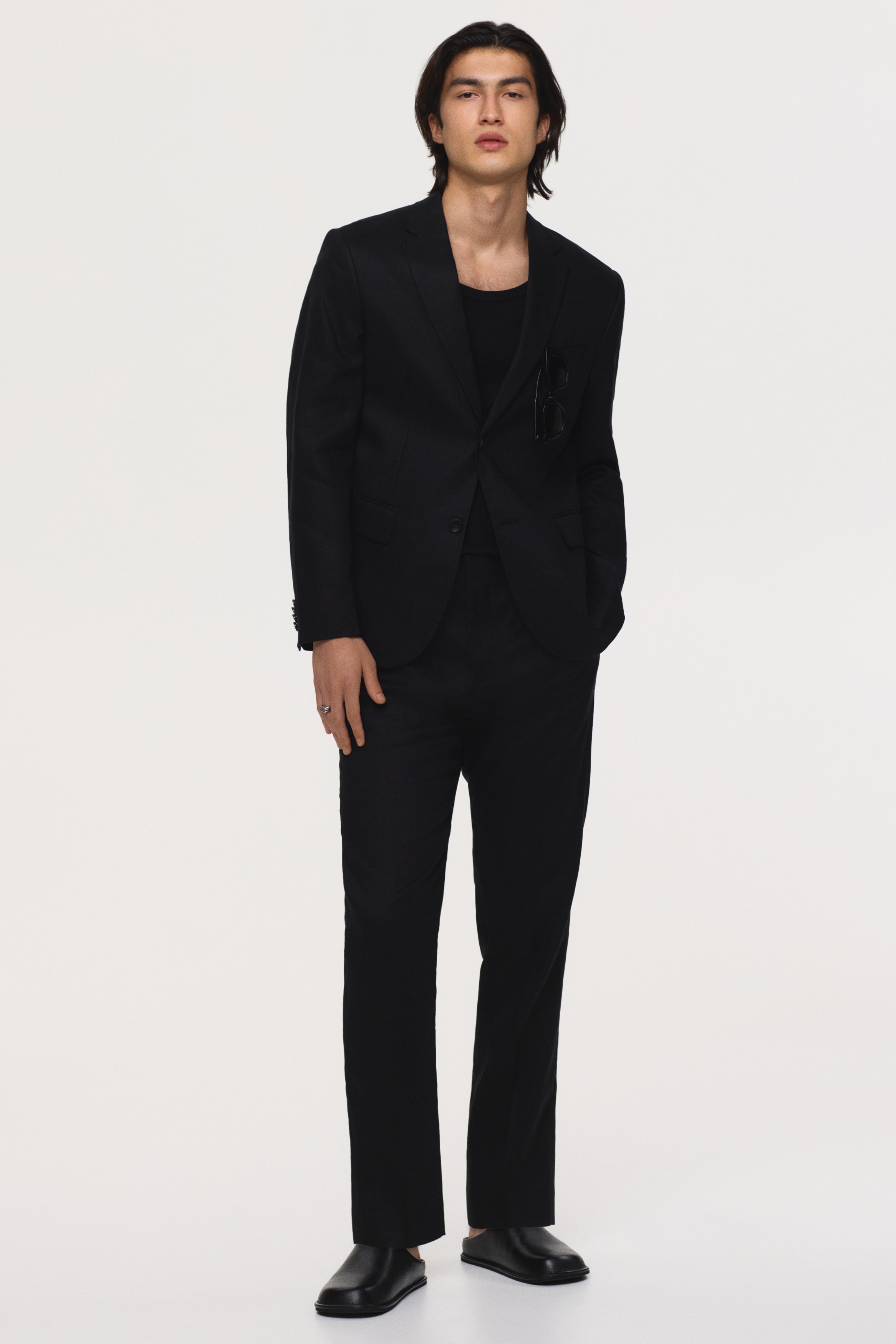 Black Suits for Men | Tuxedo, Pinstripe, Prom & More | H&M US