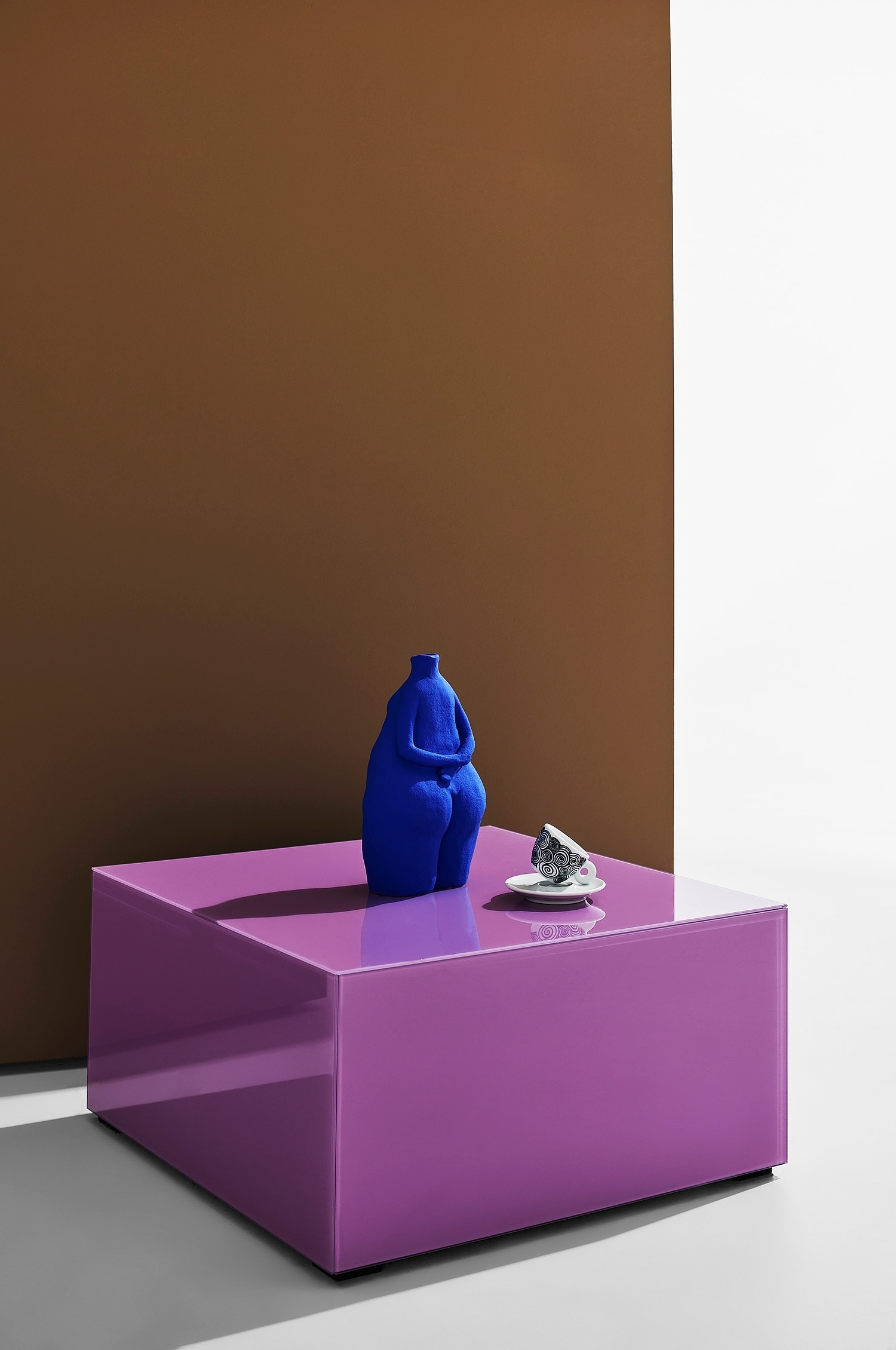 Pop Table - Lilac/Beige/Black/Brown