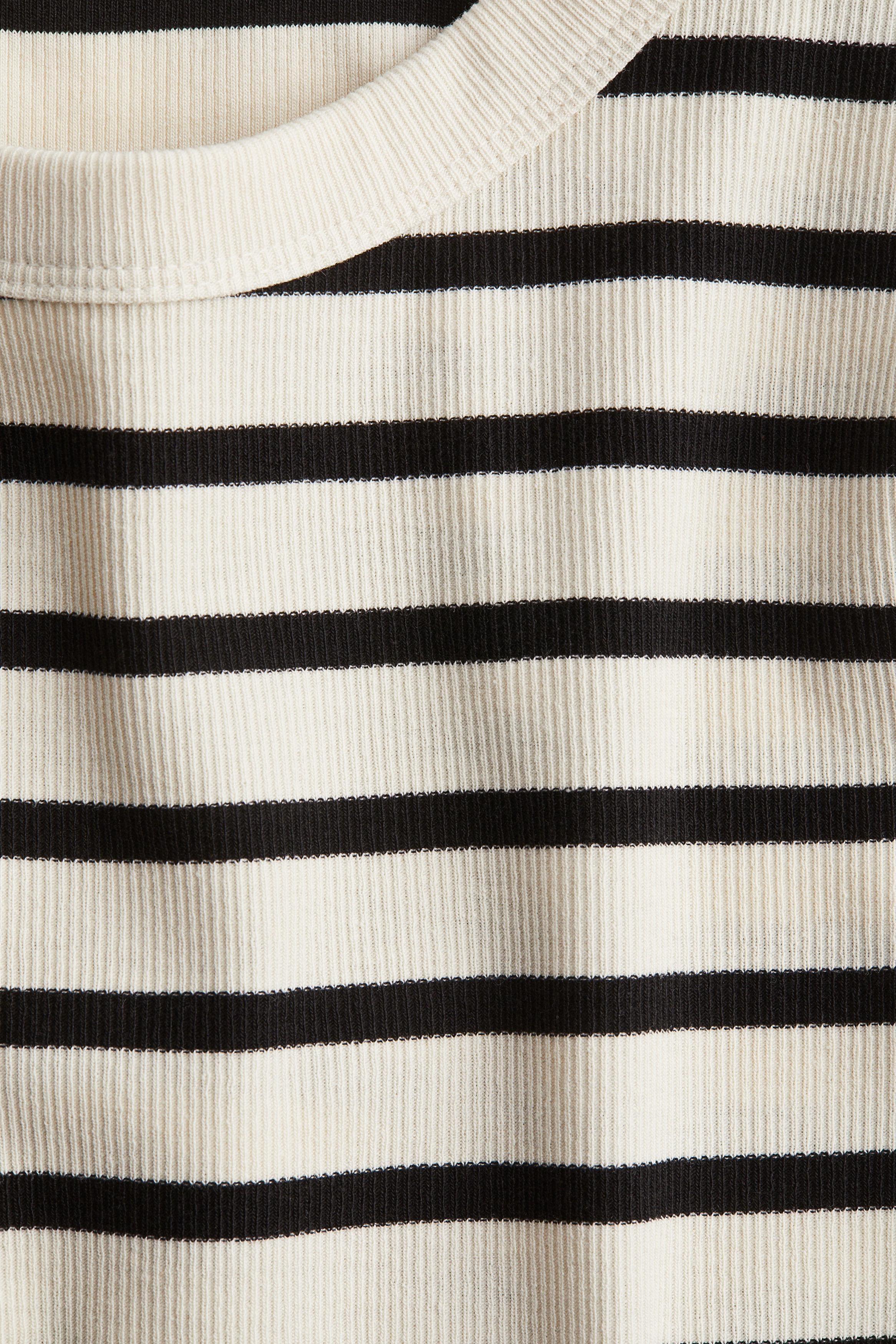 Ribbed T-shirt