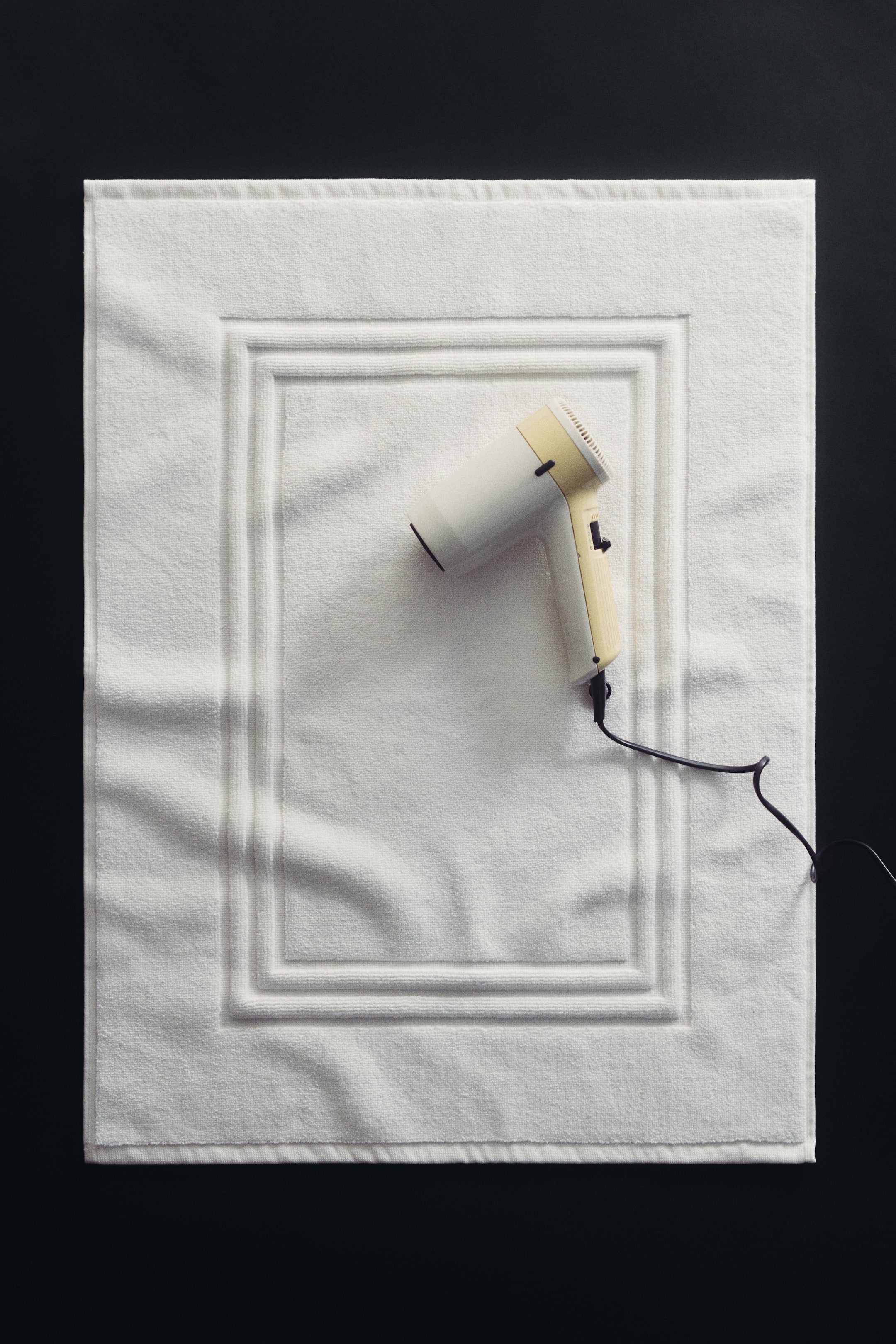 View larger image: Cotton terry bath mat - White - Home All | H&M IN 1