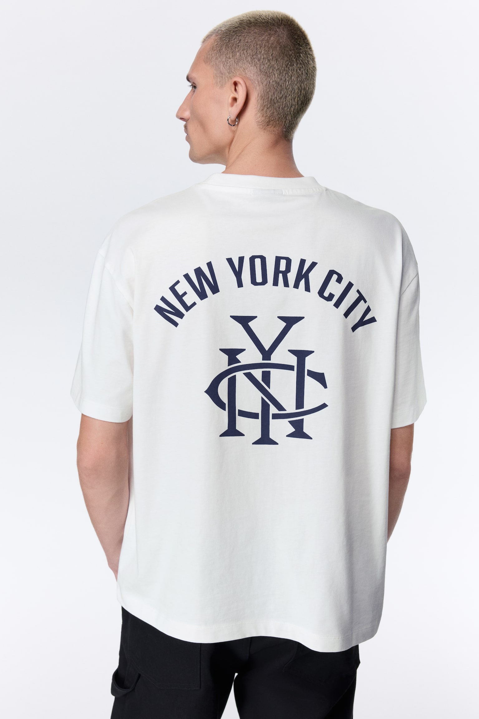 Áo thun in hình Loose Fit - Màu trắng/New York City/Xanh dương đậm/New York City/Màu tím/NYC/Màu trắng/Soho/Màu đen/Golden Sunset/Màu be/Run Wild - 5