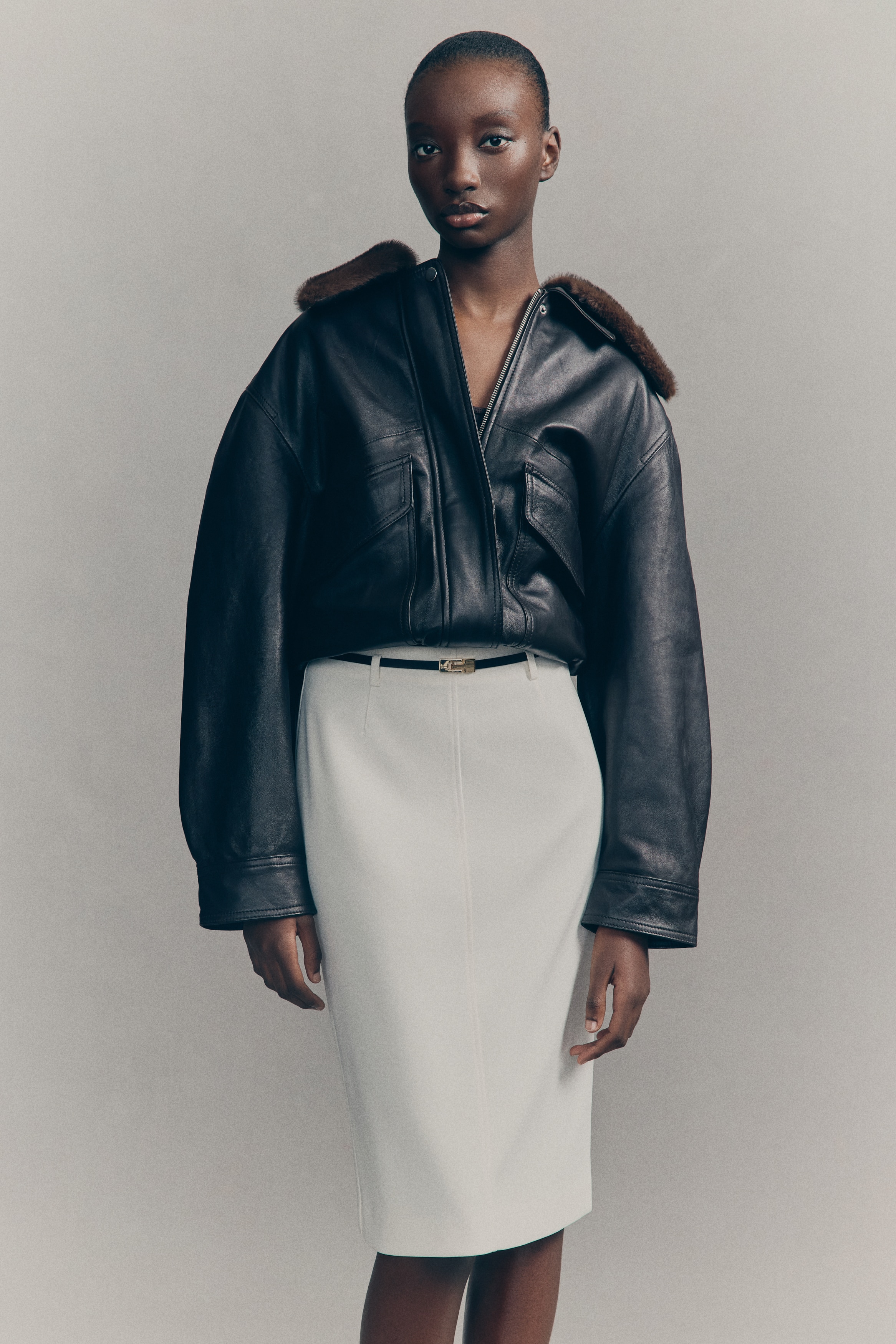 H & M - ベルテッドペンシルスカート - ホワイト