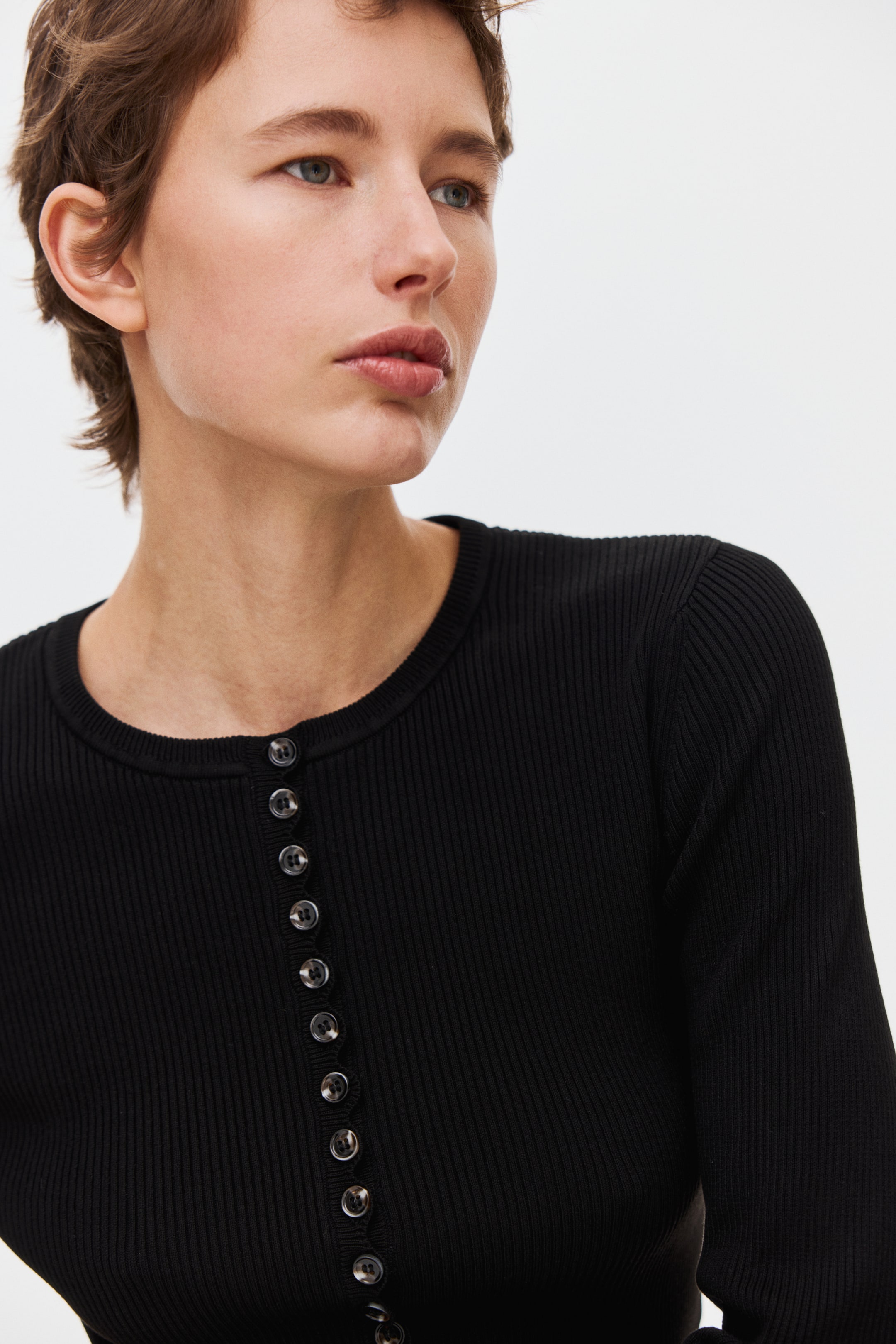 Ver imagen más grande: Cárdigan de canalé - Negro - MUJER | H&M ES 1