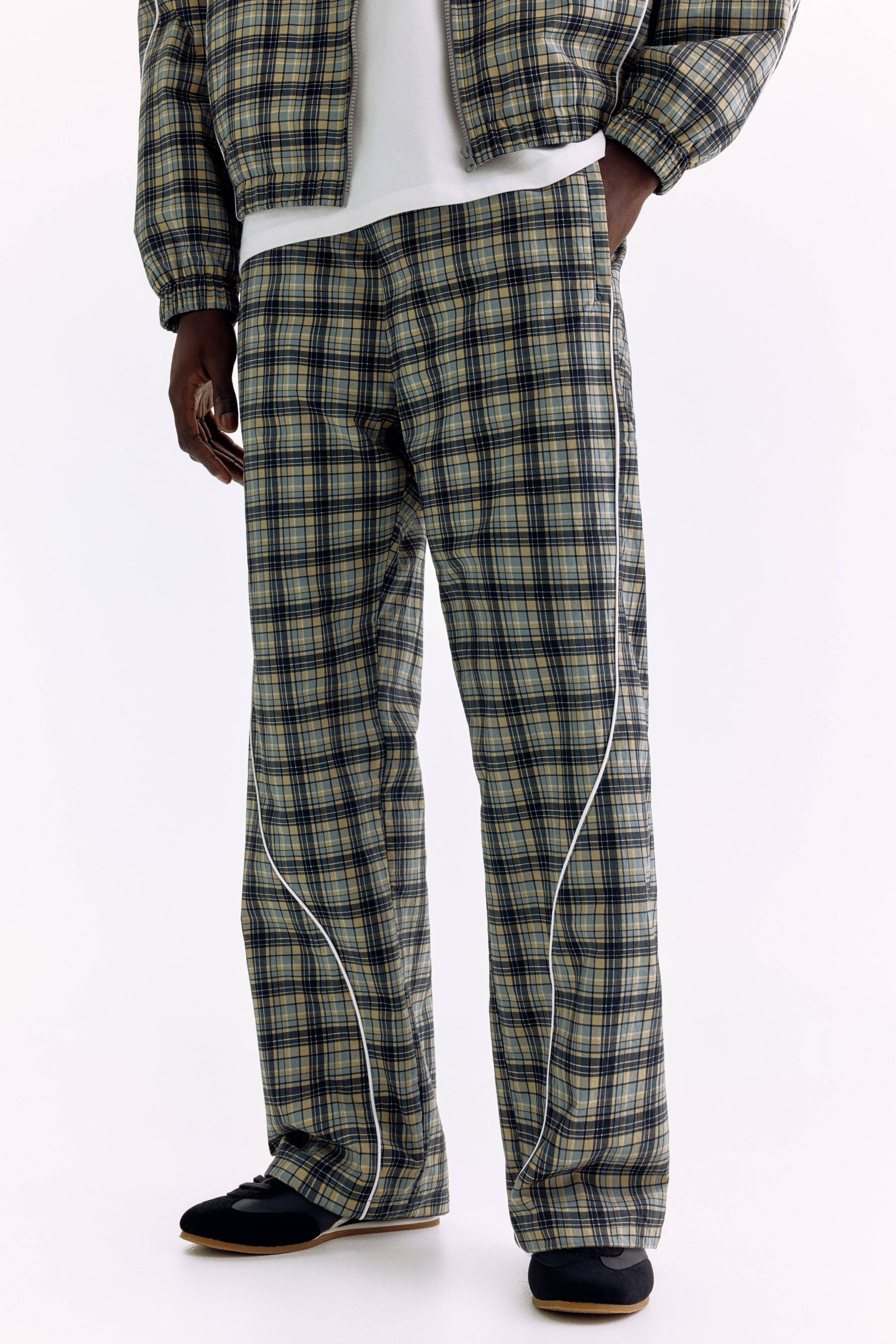 Мужские брюки H&M Relaxed-Fit Nylon Track Pants — фото 6