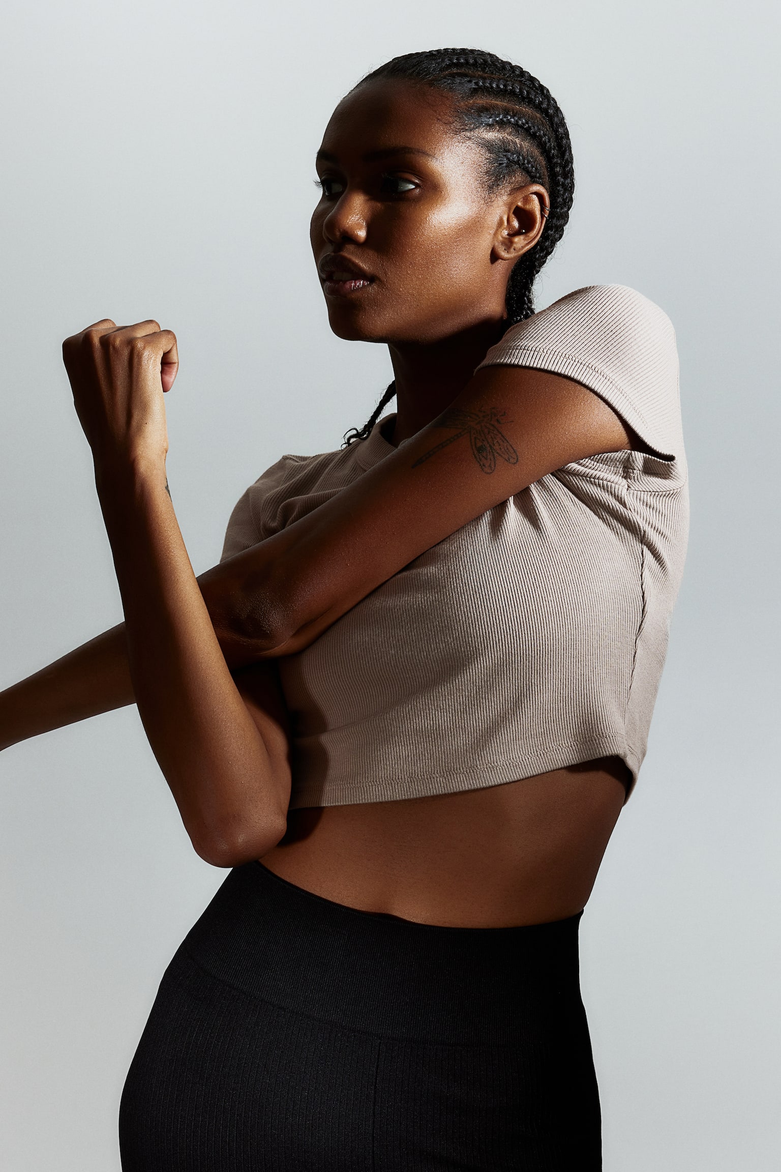 Cropped sports top in DryMove™ - Light beige/Light grey marl/Dark grey/Black - 6