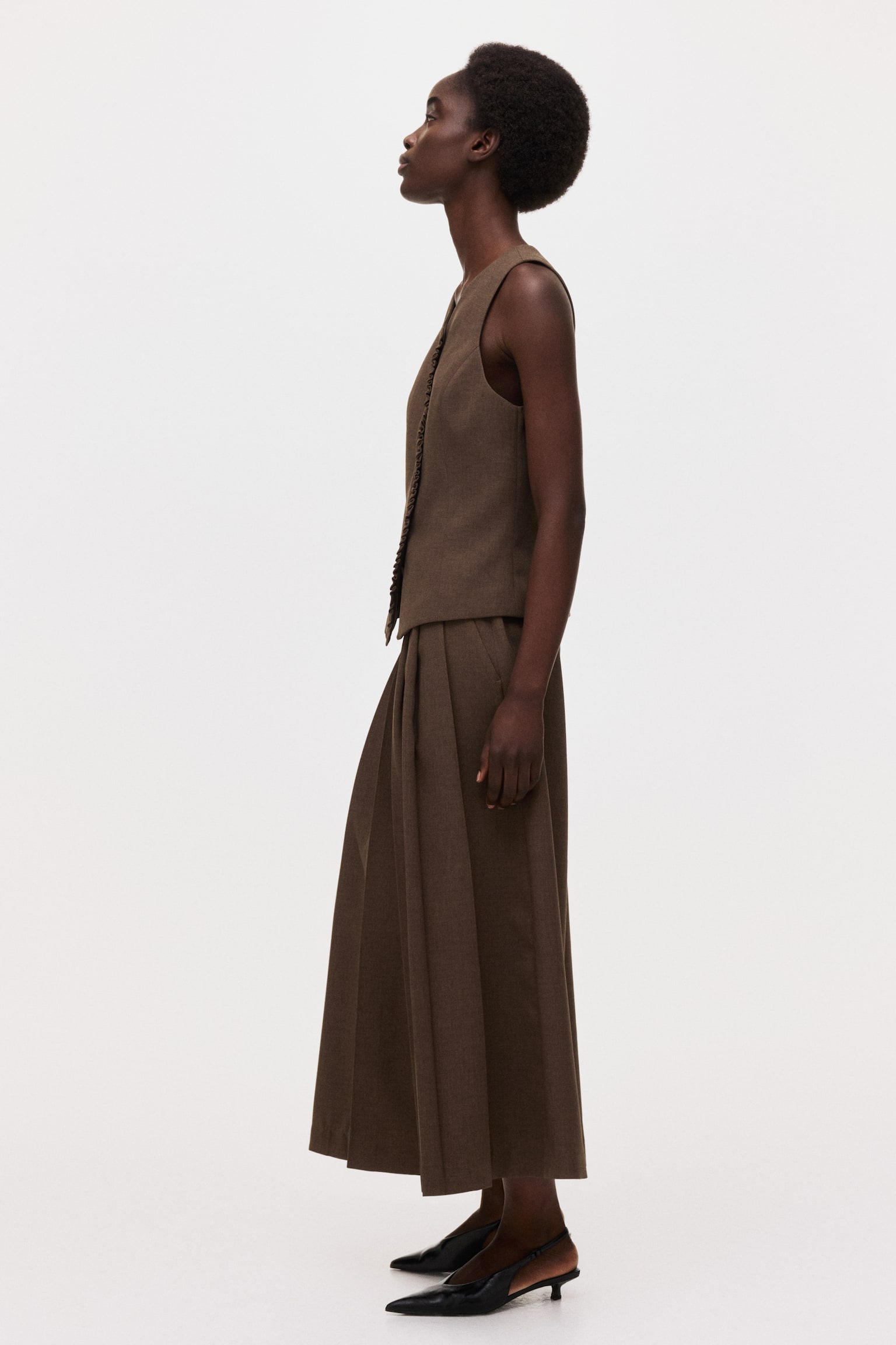 Široke kilote sa faltama - Tamnosmeđa - 2