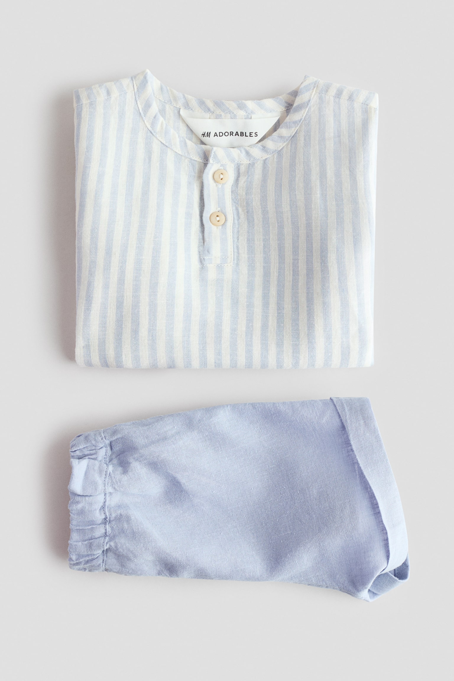 2-delige set - Henleyshirt en short - 2