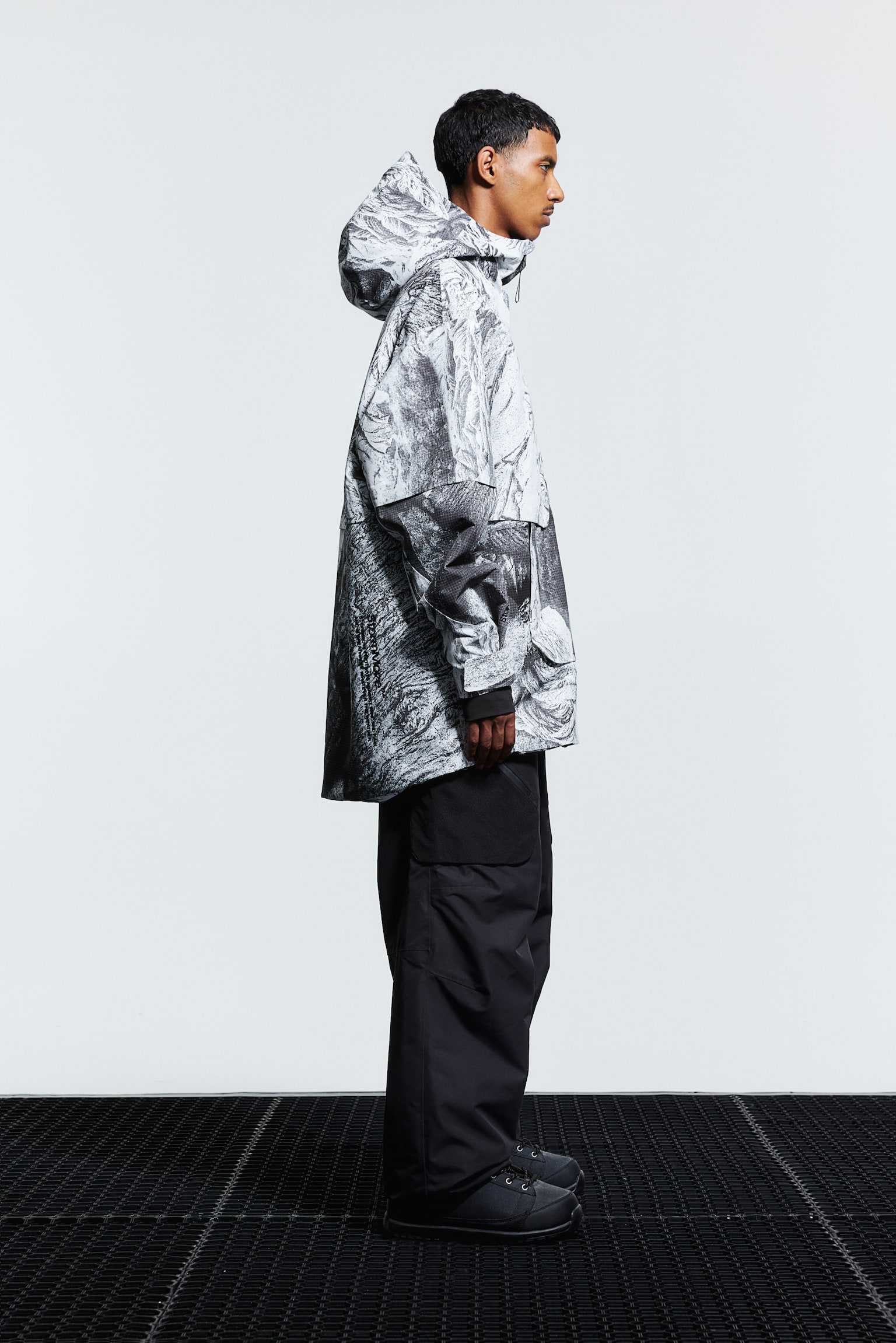 Popover ski jacket in StormMove™ - White/Patterned/Black - 4