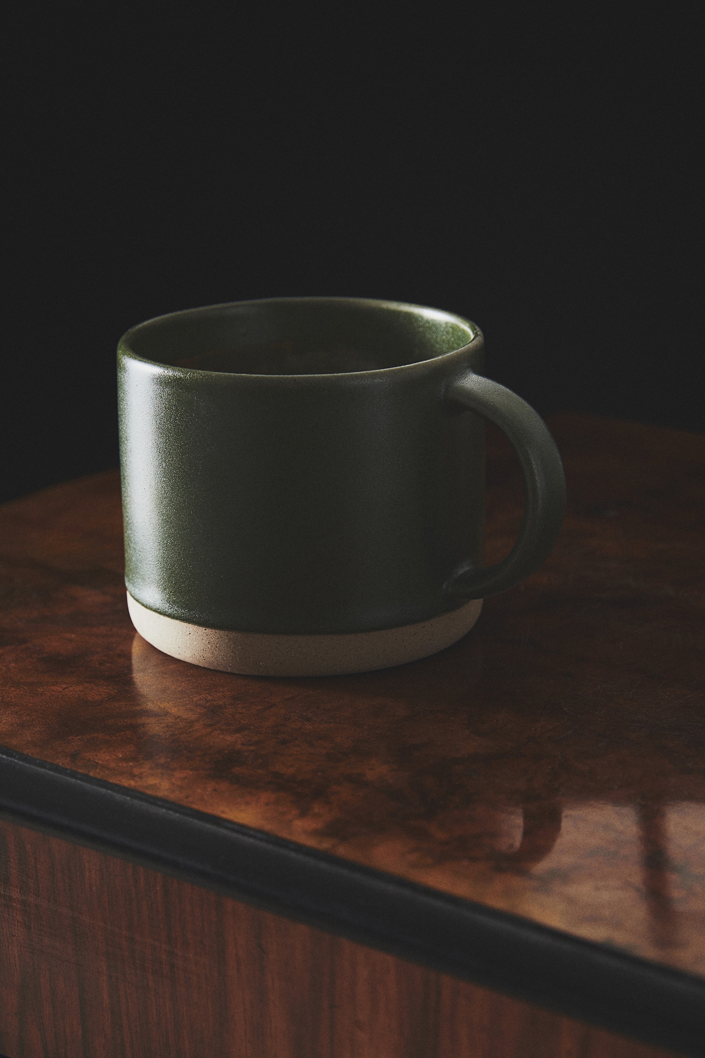 Taza de gres con esmalte reactivo - Verde